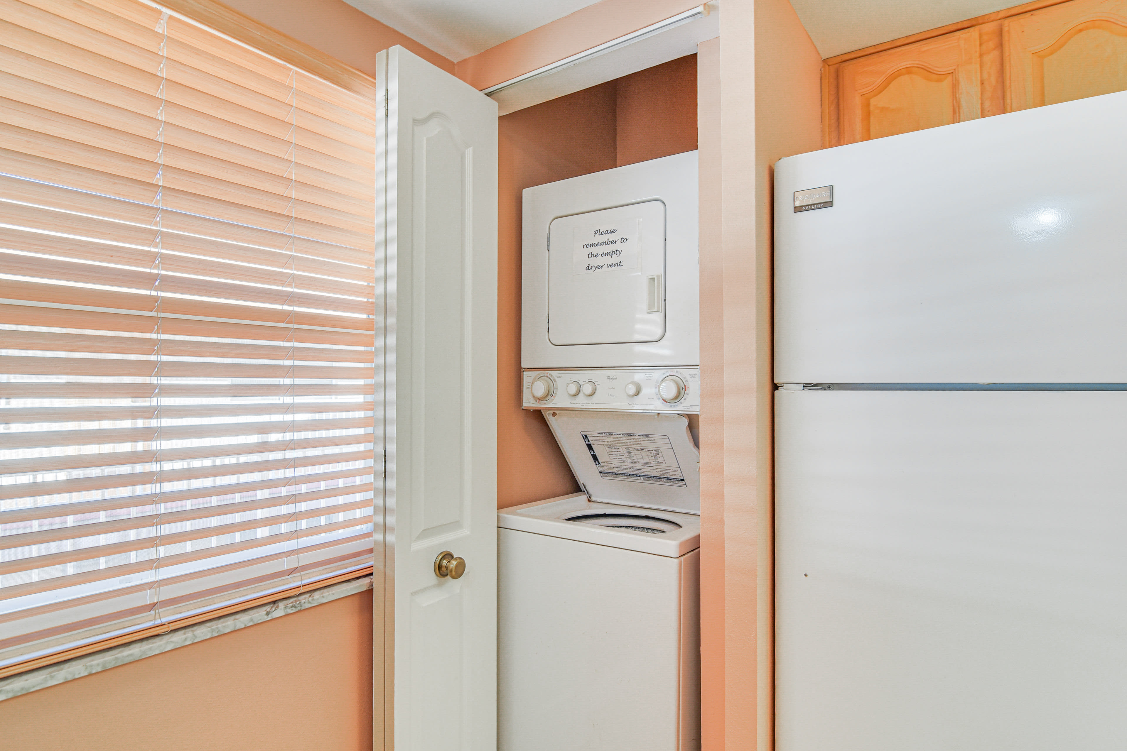 In-Unit Laundry | Washer & Dryer