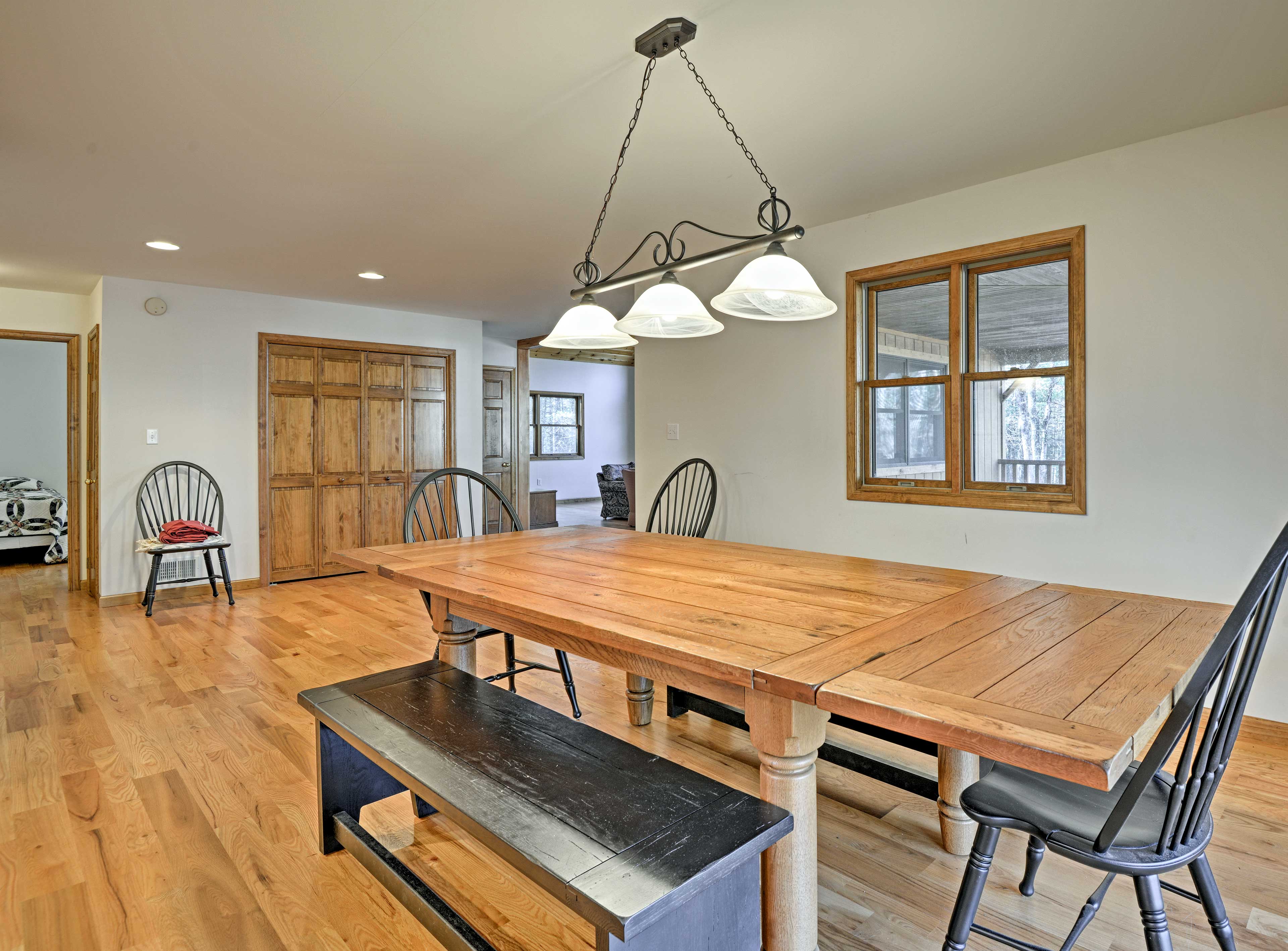 Dining Room | 6-Person Dining Table