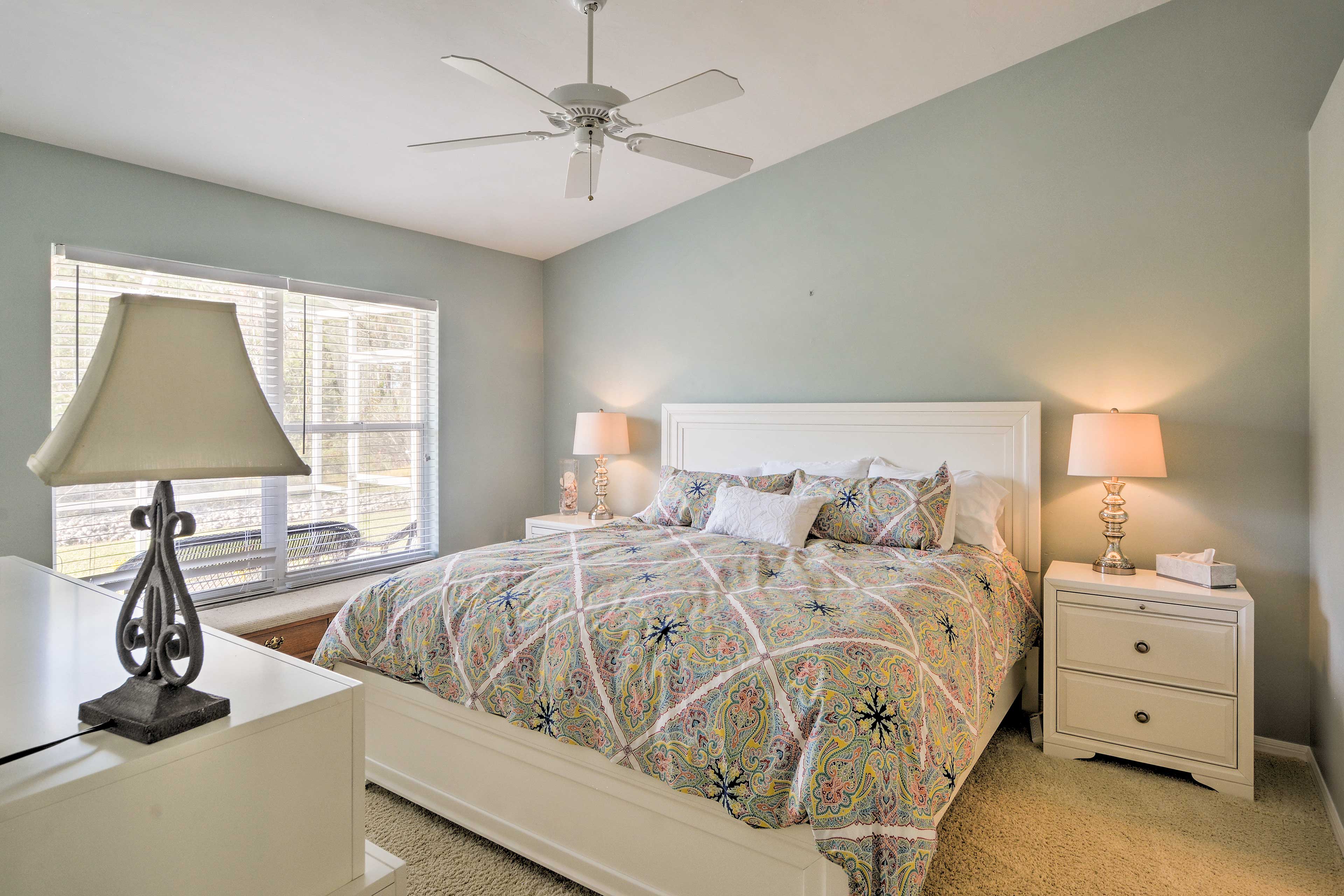 Bedroom 2 | King Bed | Ceiling Fans