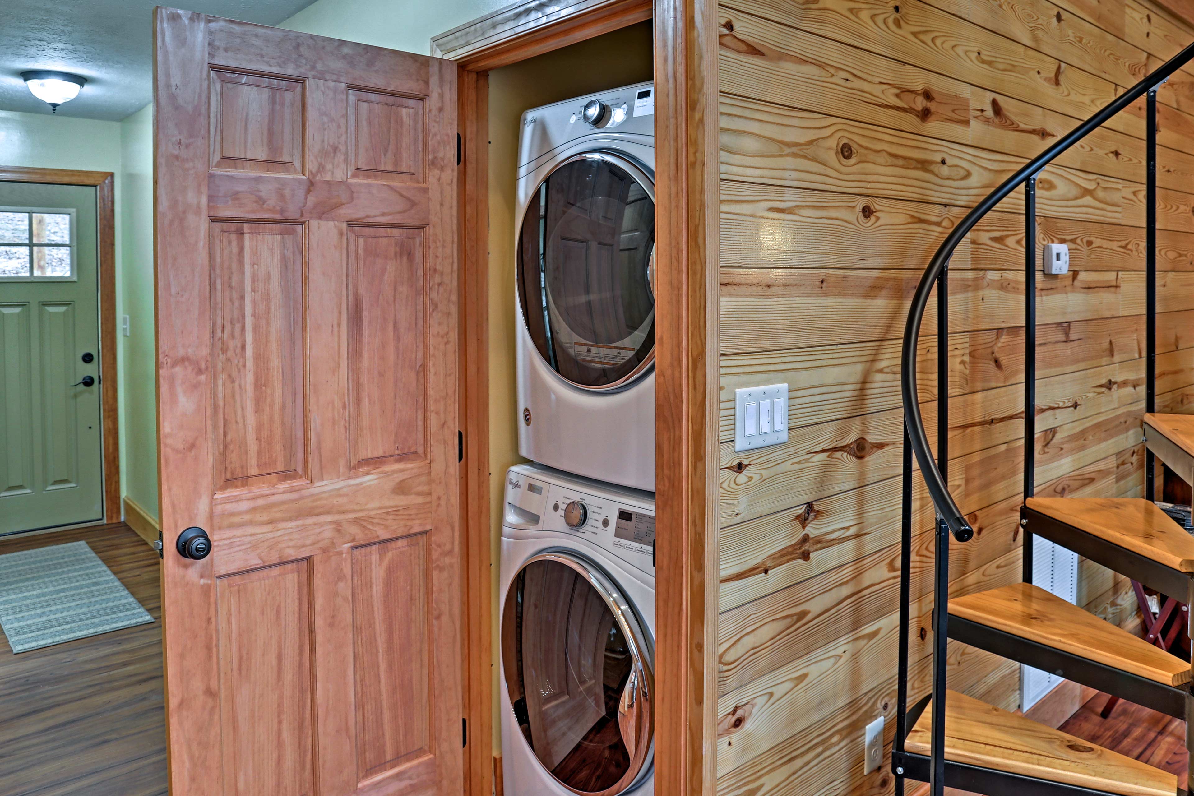 In-Unit Laundry | Washer & Dryer