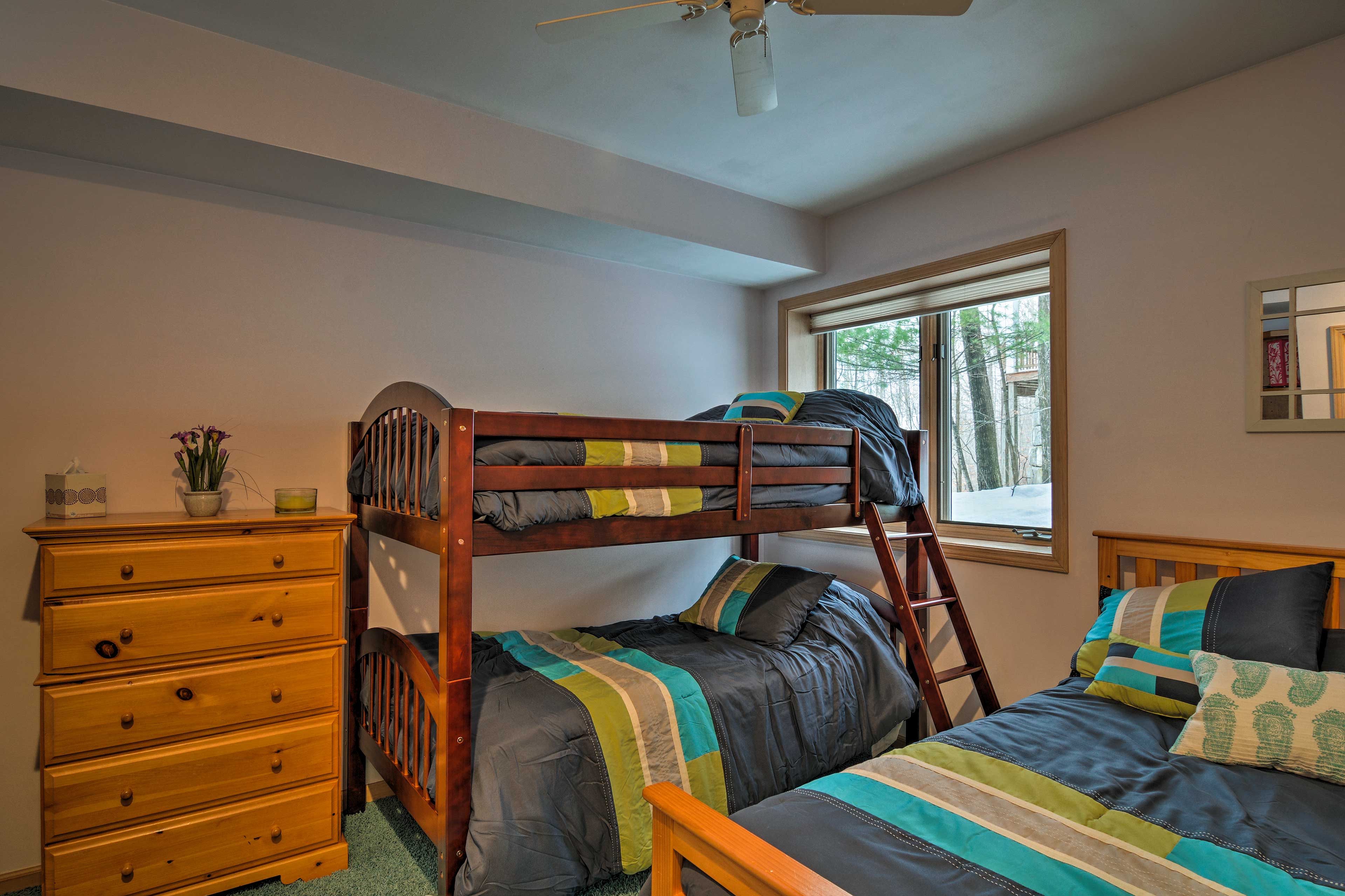 Bedroom 3 | Twin/Twin Bunk Bed, Full Bed