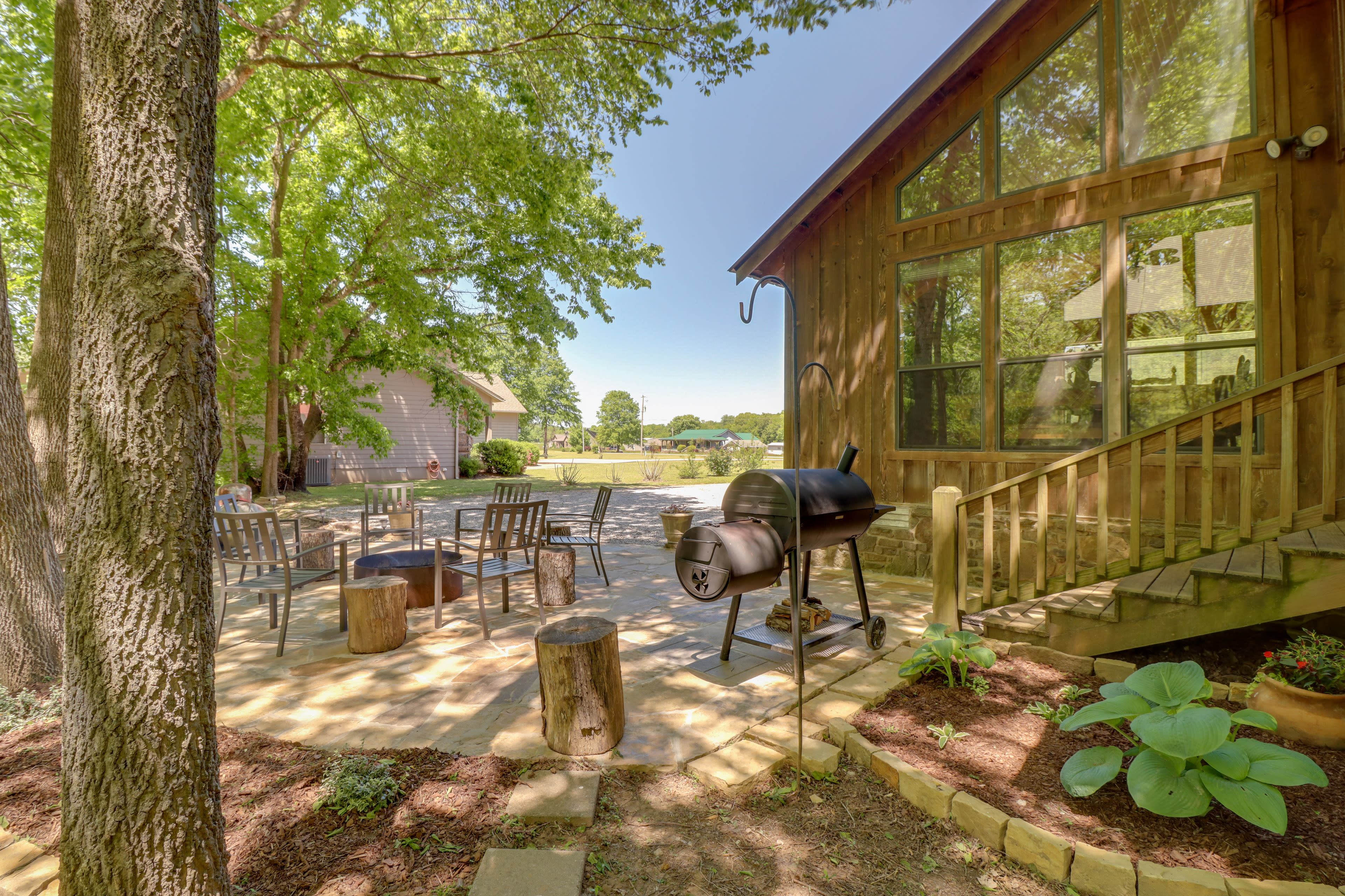 Patio w/ Grill & Fire Pit