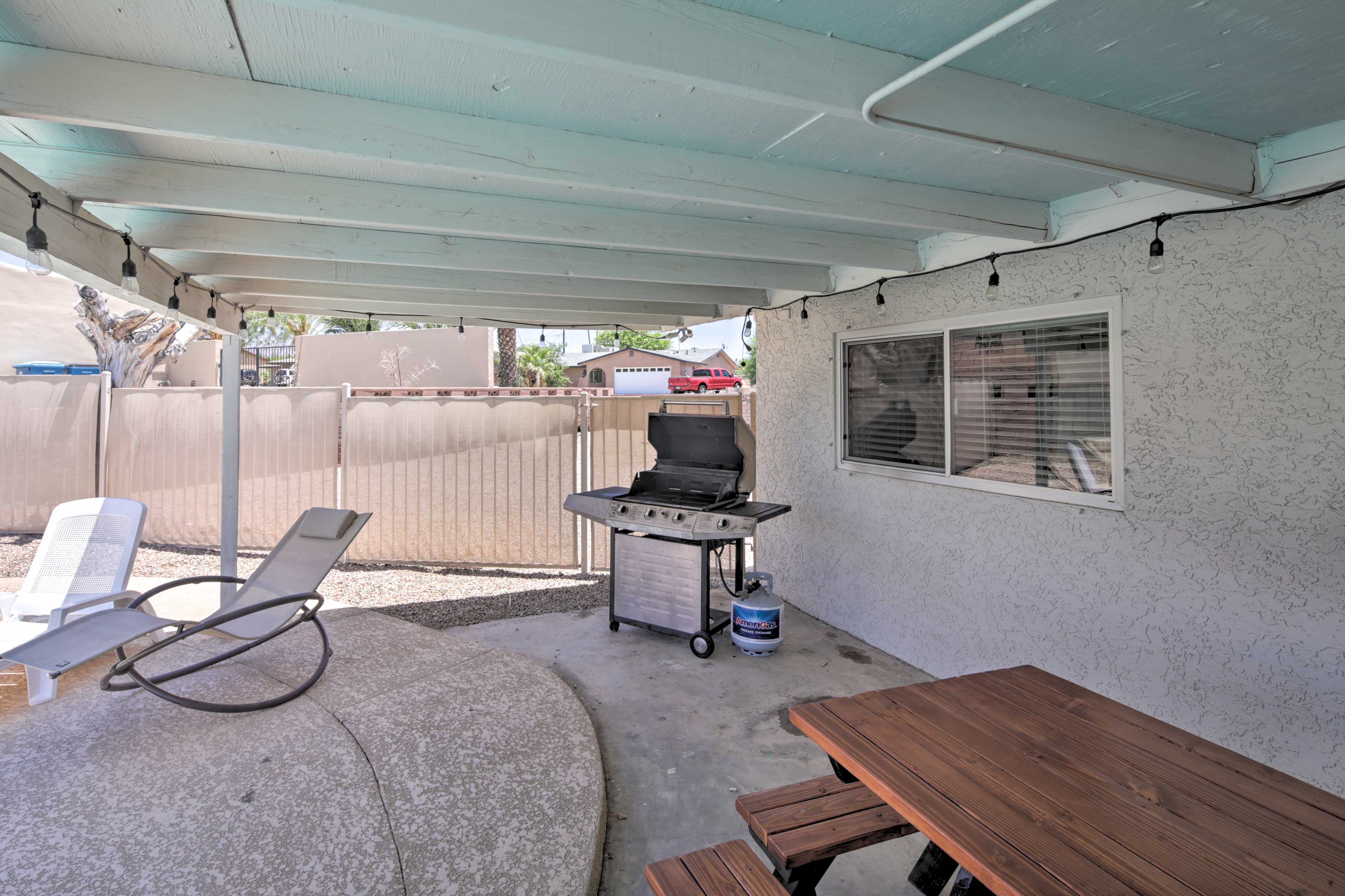 Covered Patio | Outdoor DIning | Gas Grill