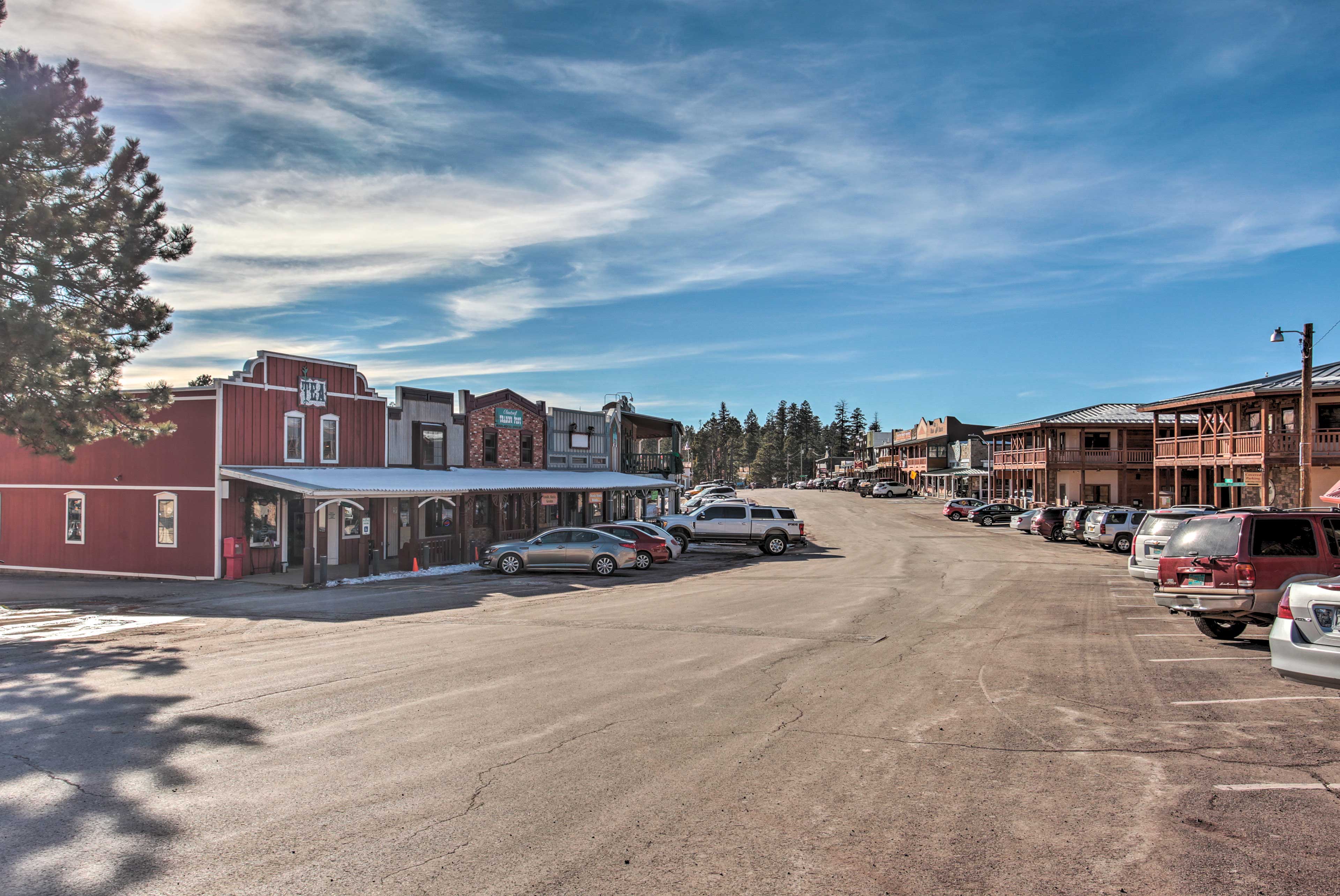 Head into downtown Cloudcroft to find a souvenir and dine out at a local eatery.