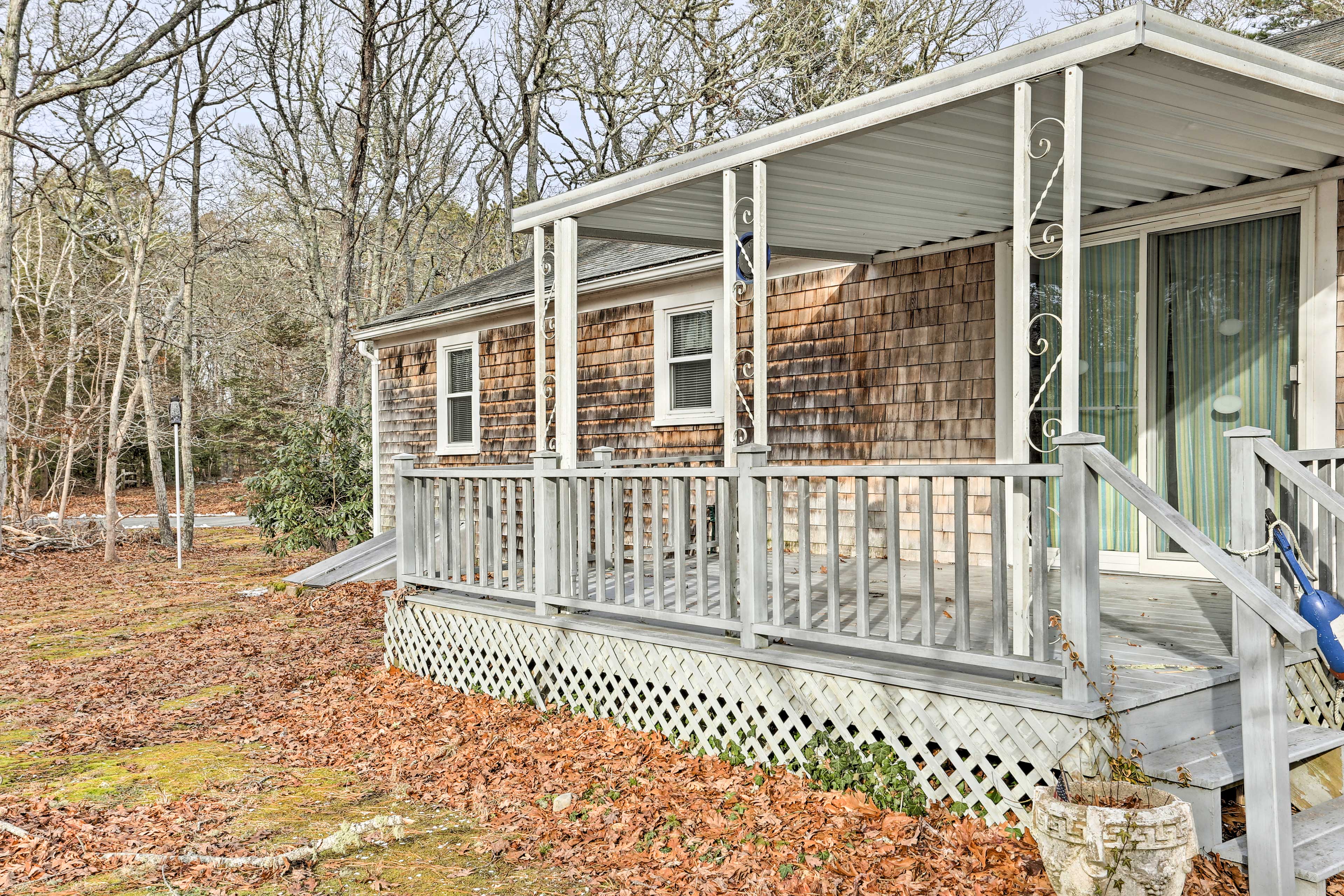 This home is centrally located to Orleans, Brewster, Harwich, Chatham and Dennis