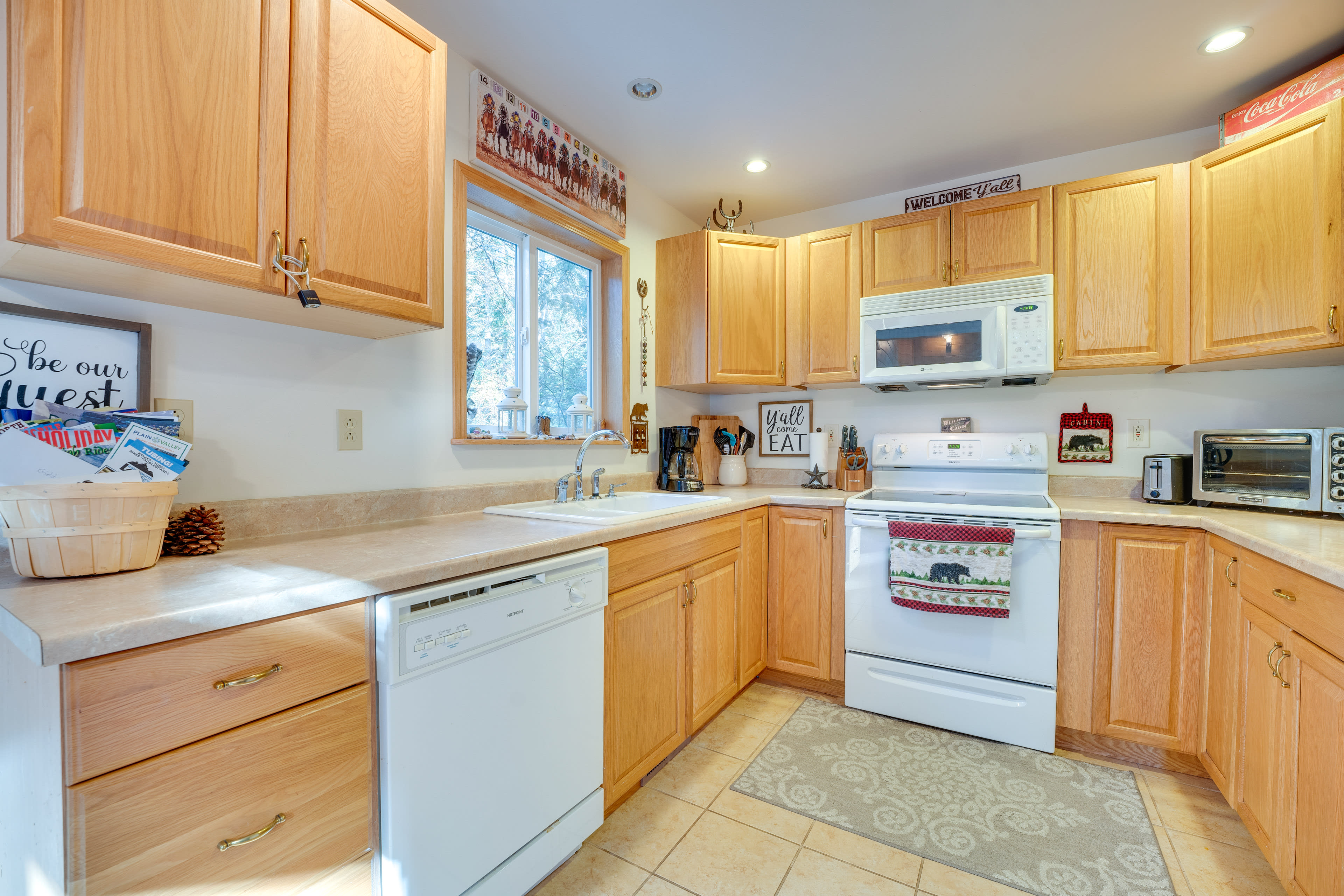 Kitchen | Coffee Maker | Toaster