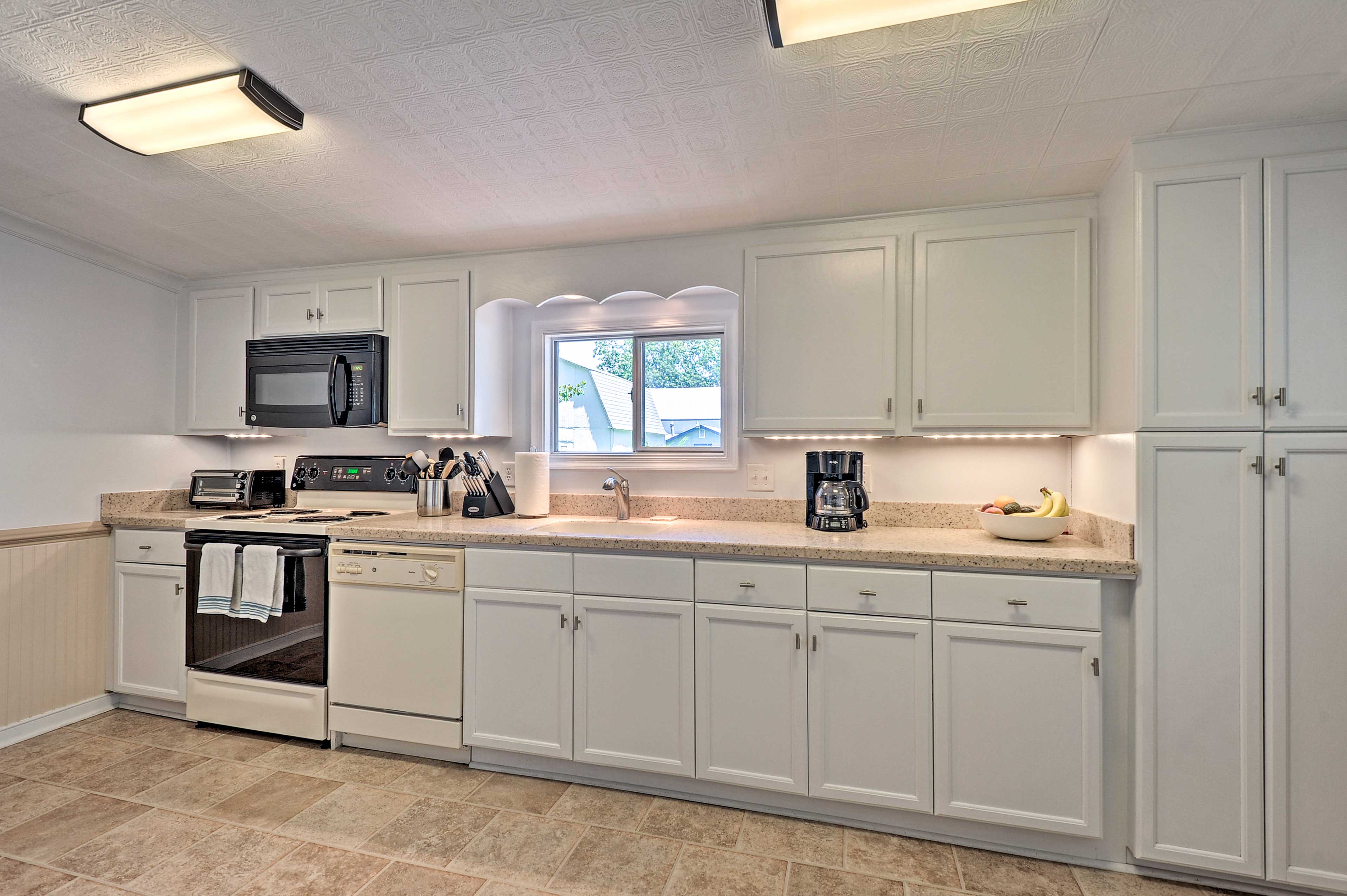 Kitchen | Fully Equipped