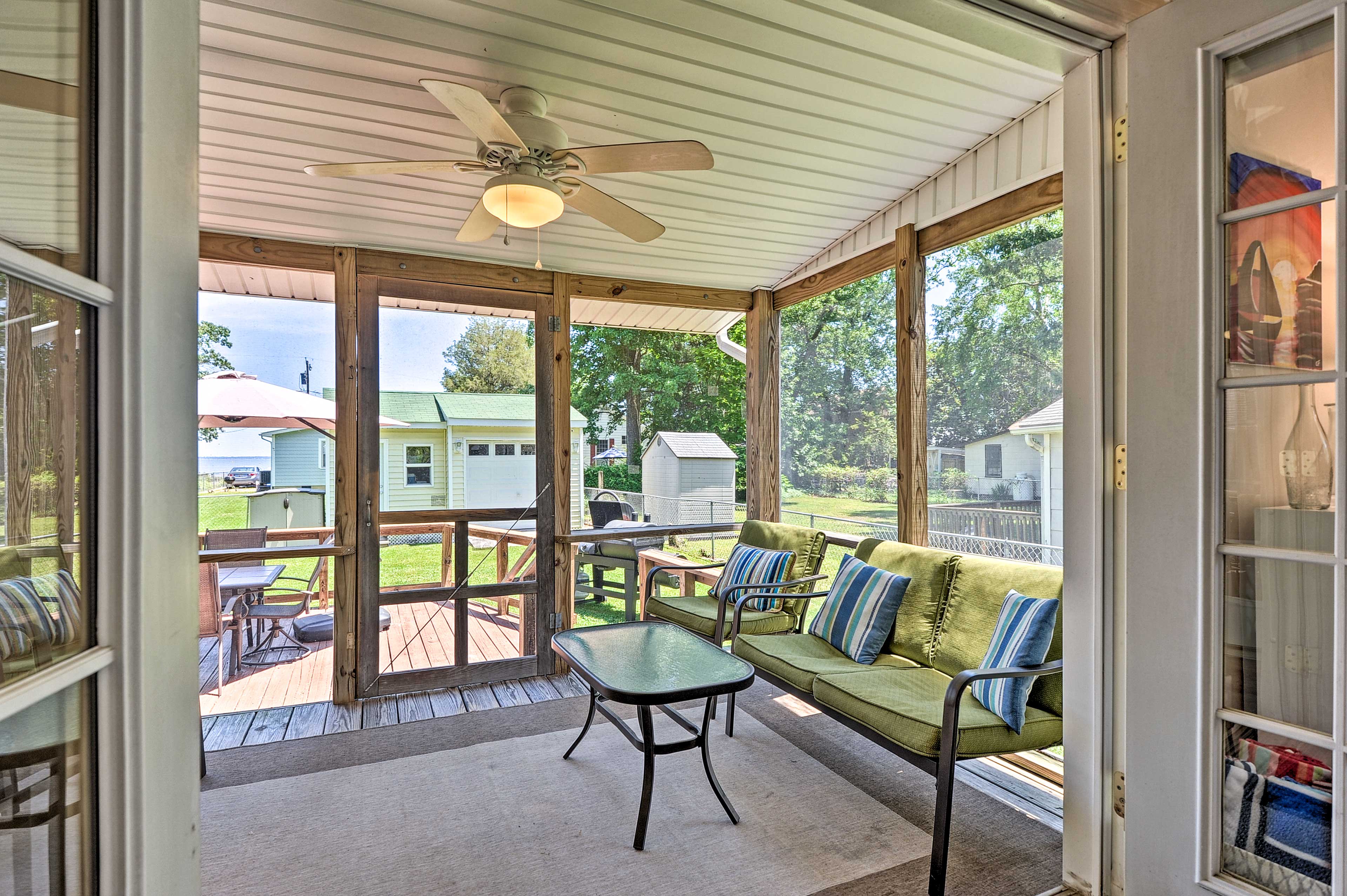 Screened-In Porch