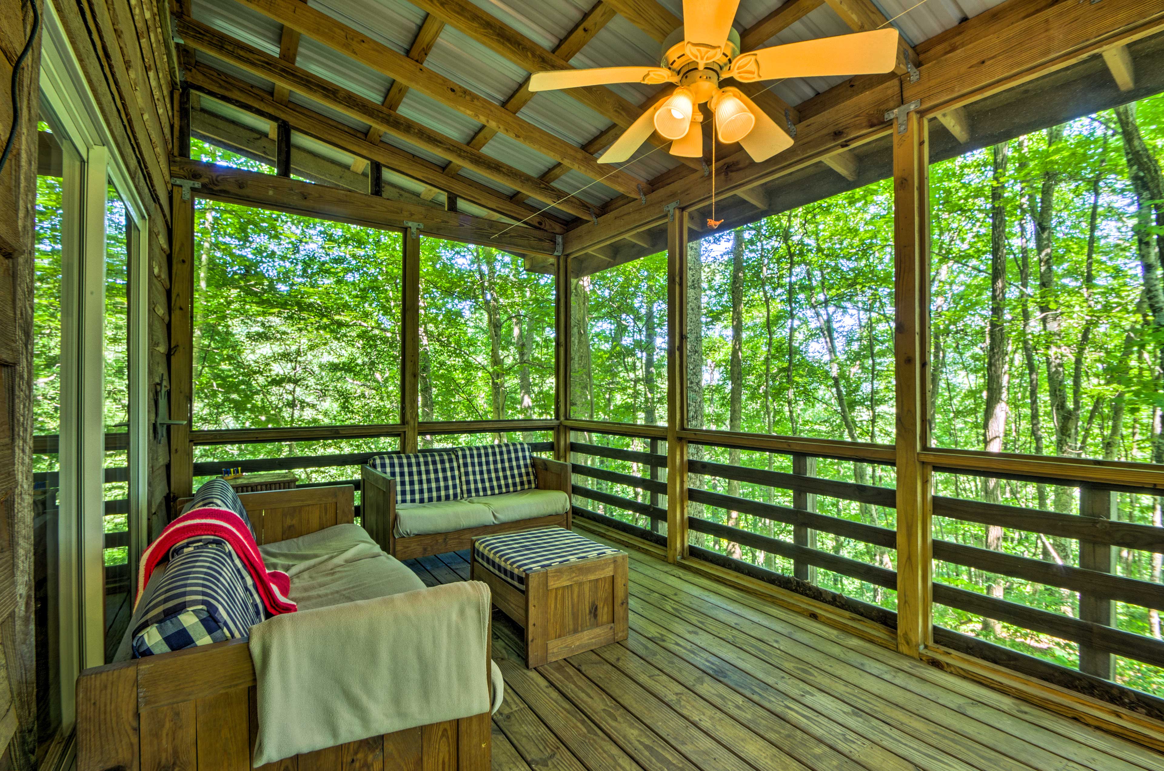 Screened Porch | Ceiling Fan