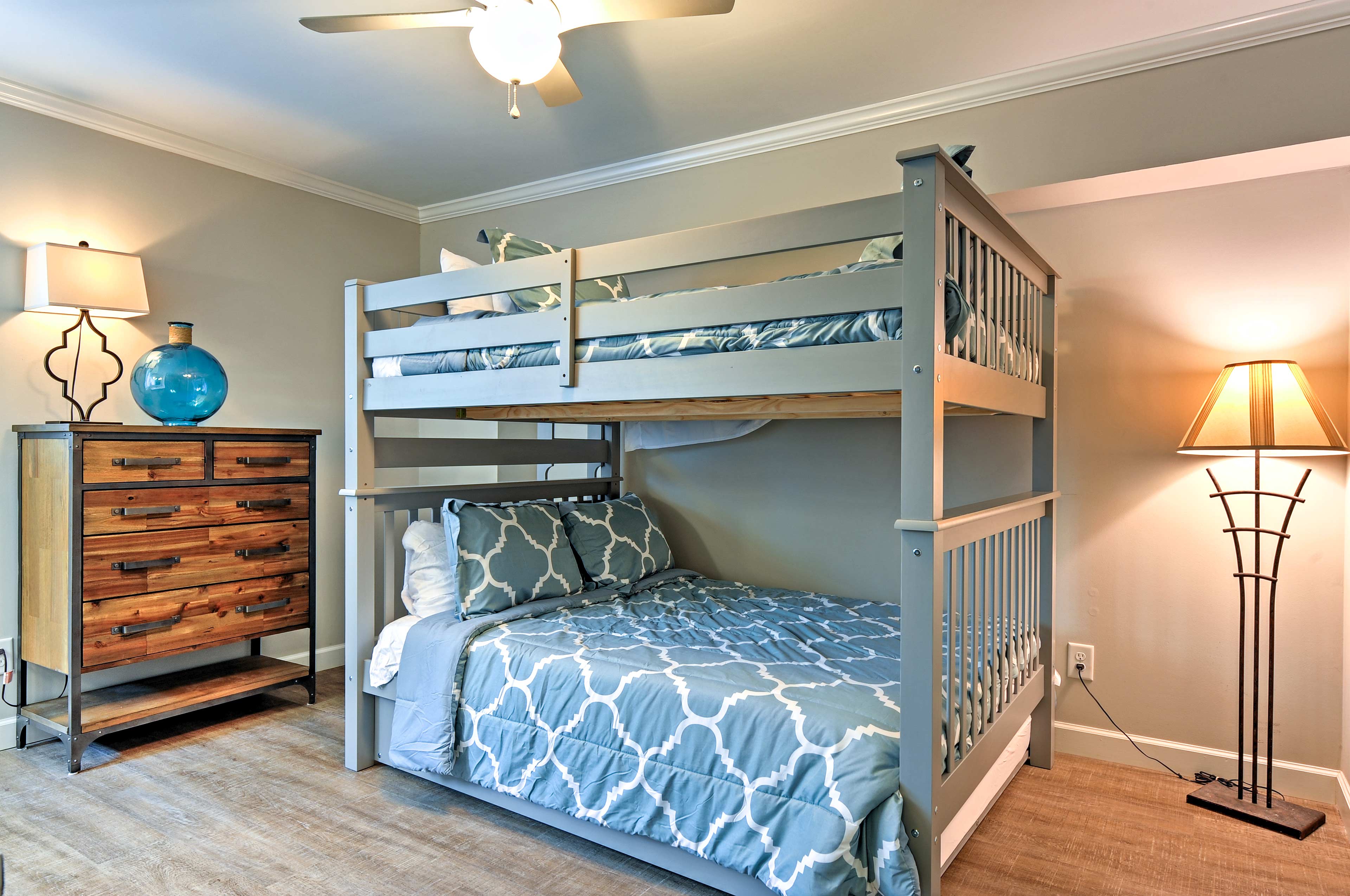 Bedroom 2 | Full Bunk Bed w/ Full Trundle Bed