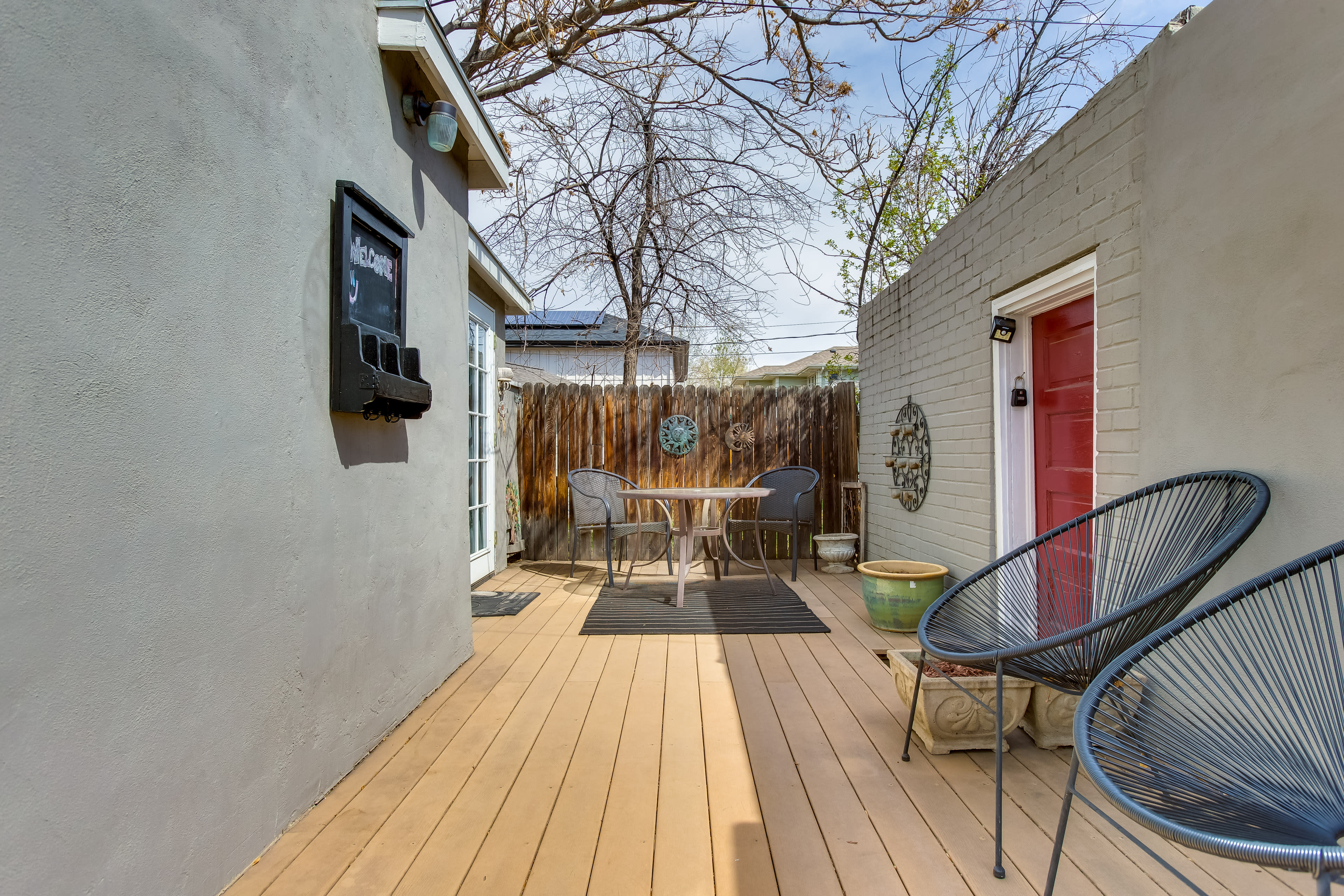 Patio w/ Gas Grill