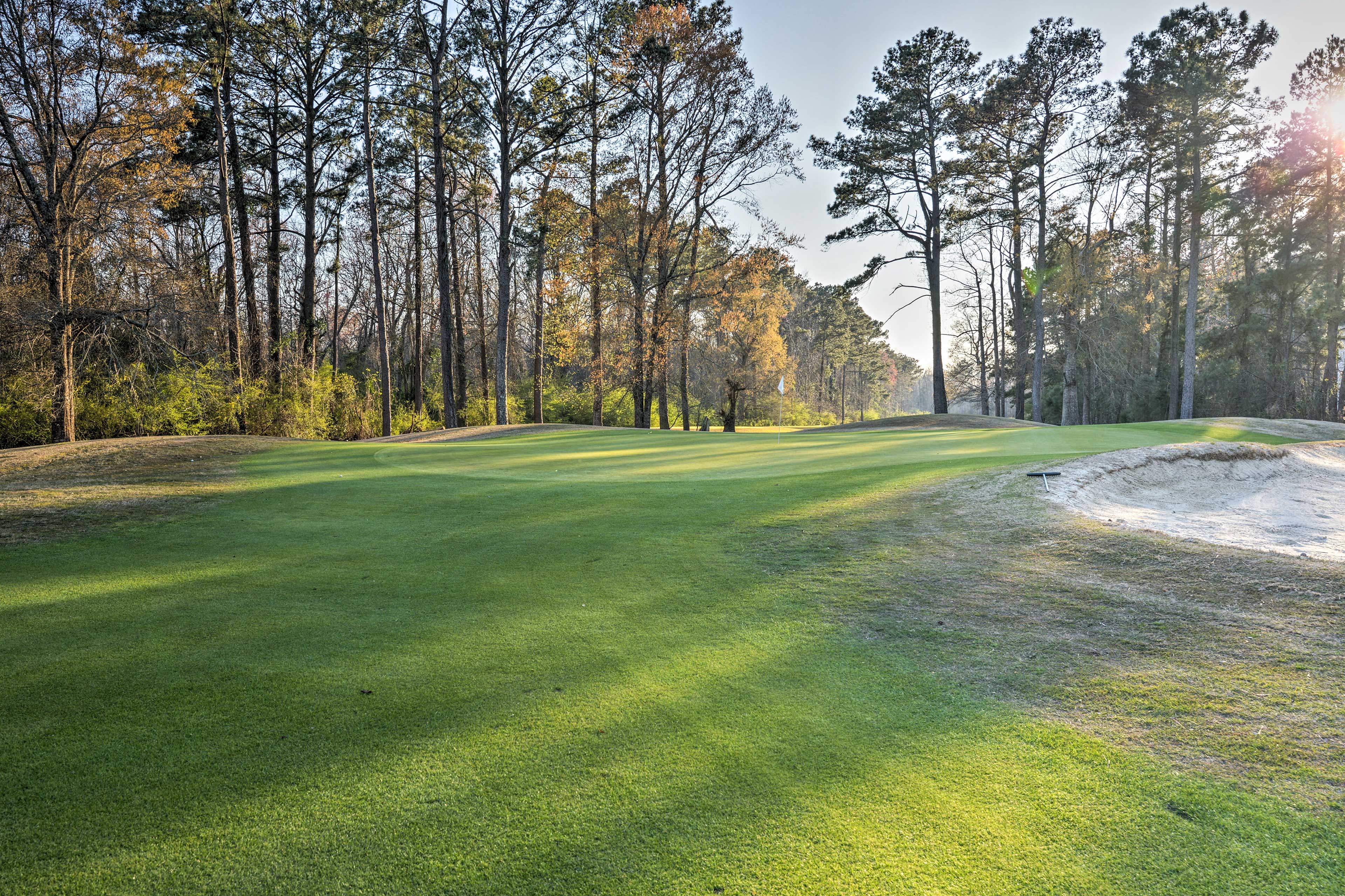 Nearby Attractions | River Oaks Golf Plantation