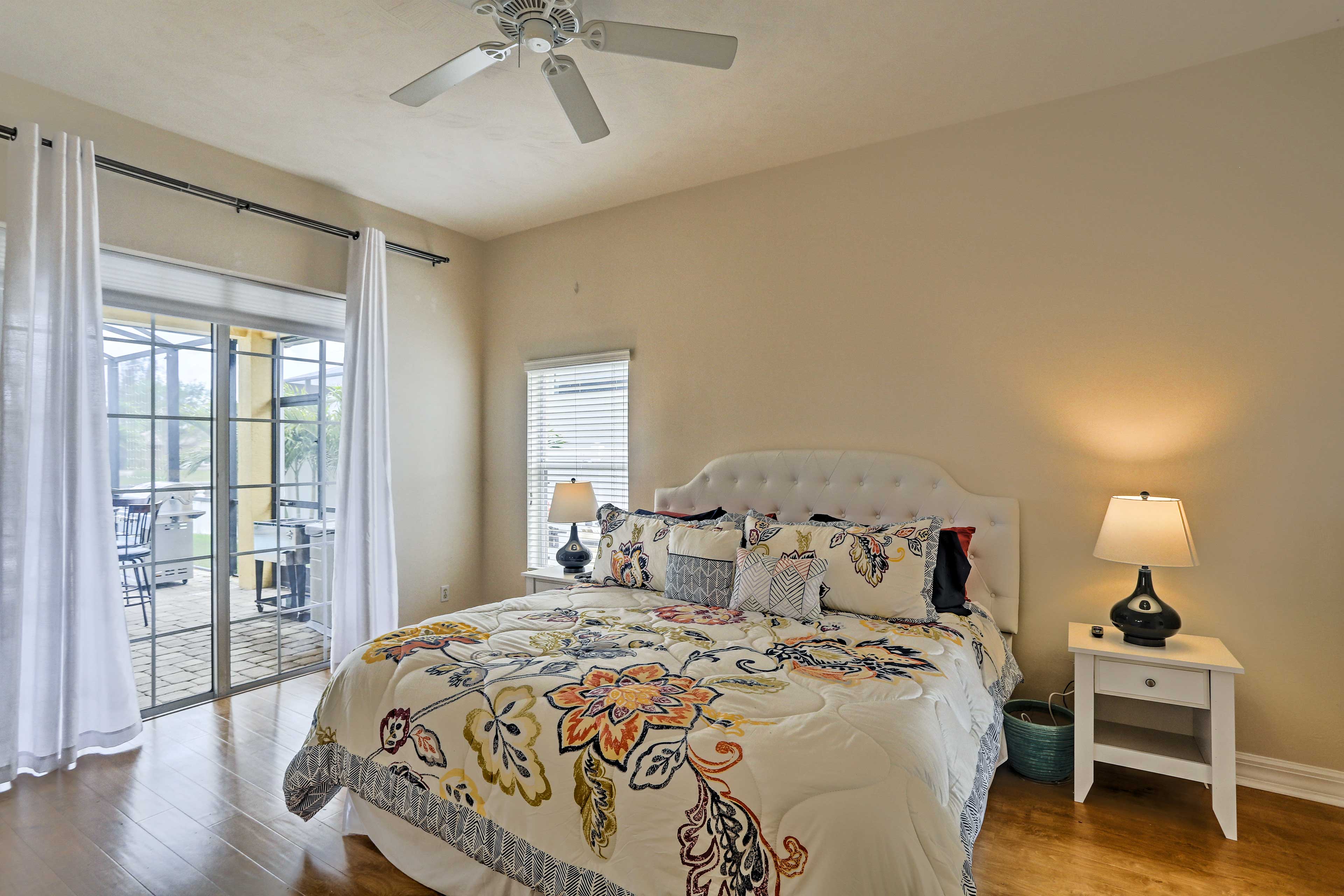 Three spacious bedrooms are ready to provide you with a restful sleep.