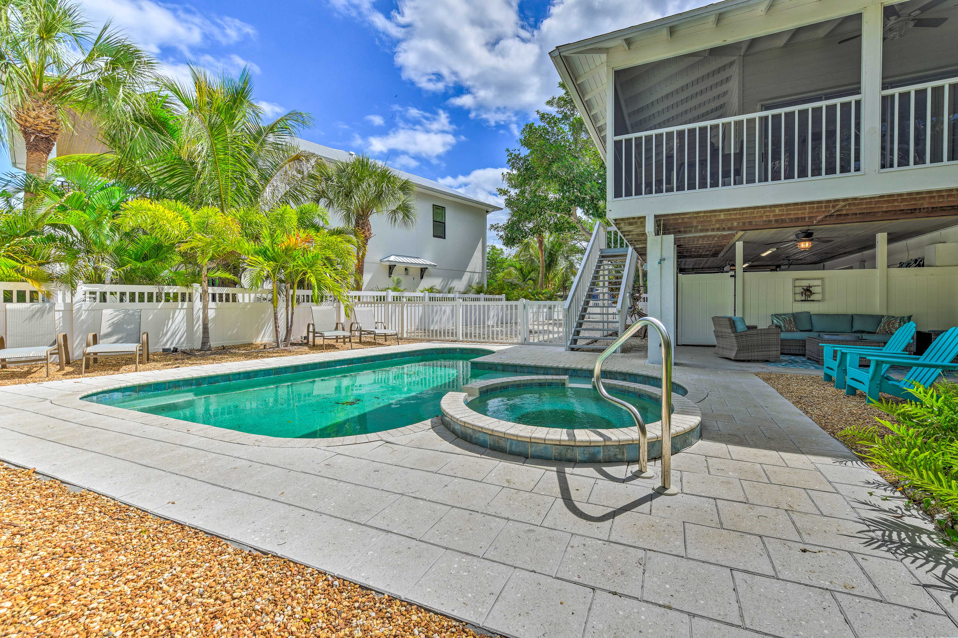 Private Pool & Hot Tub