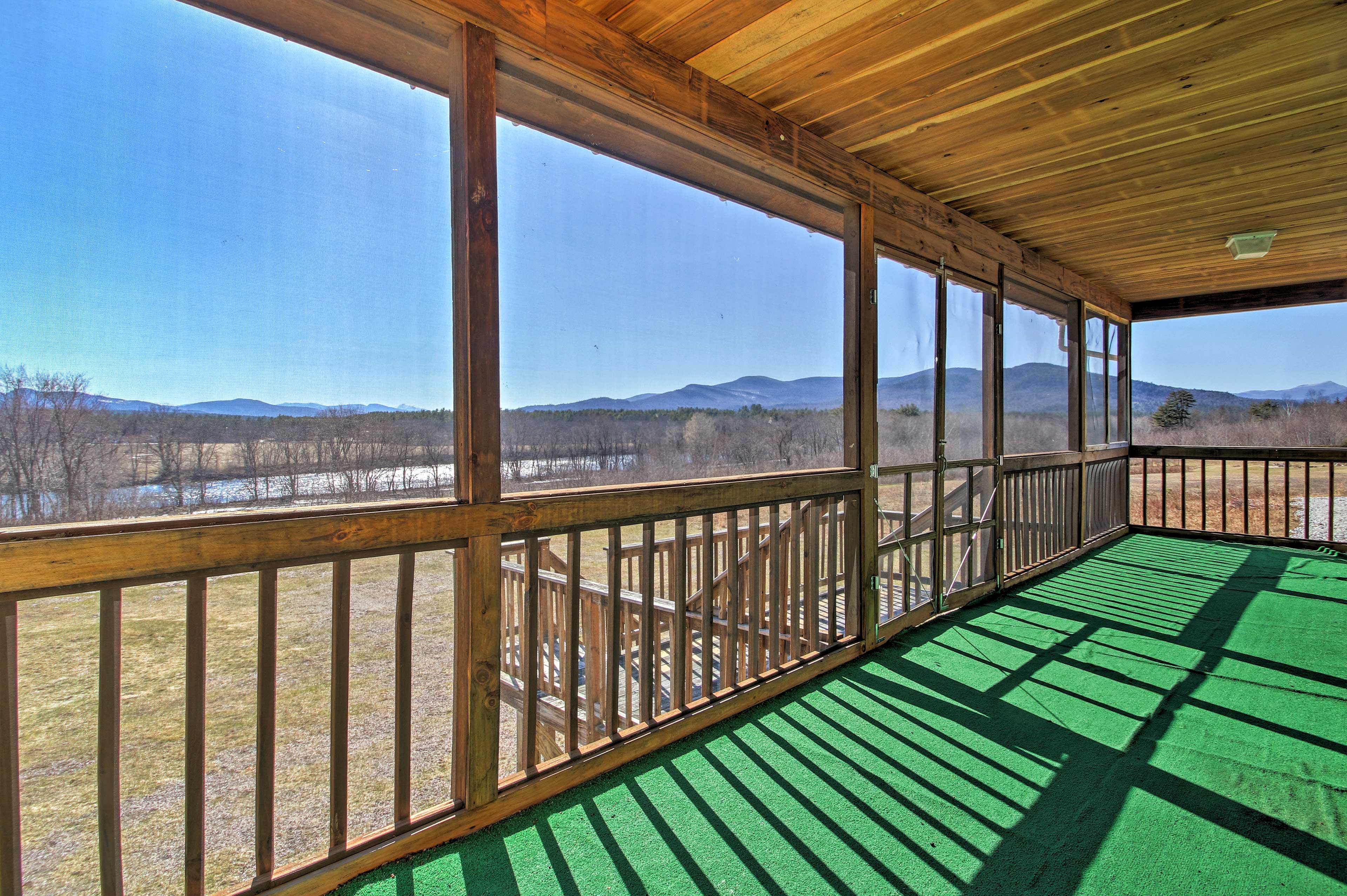 Balcony w/ Views