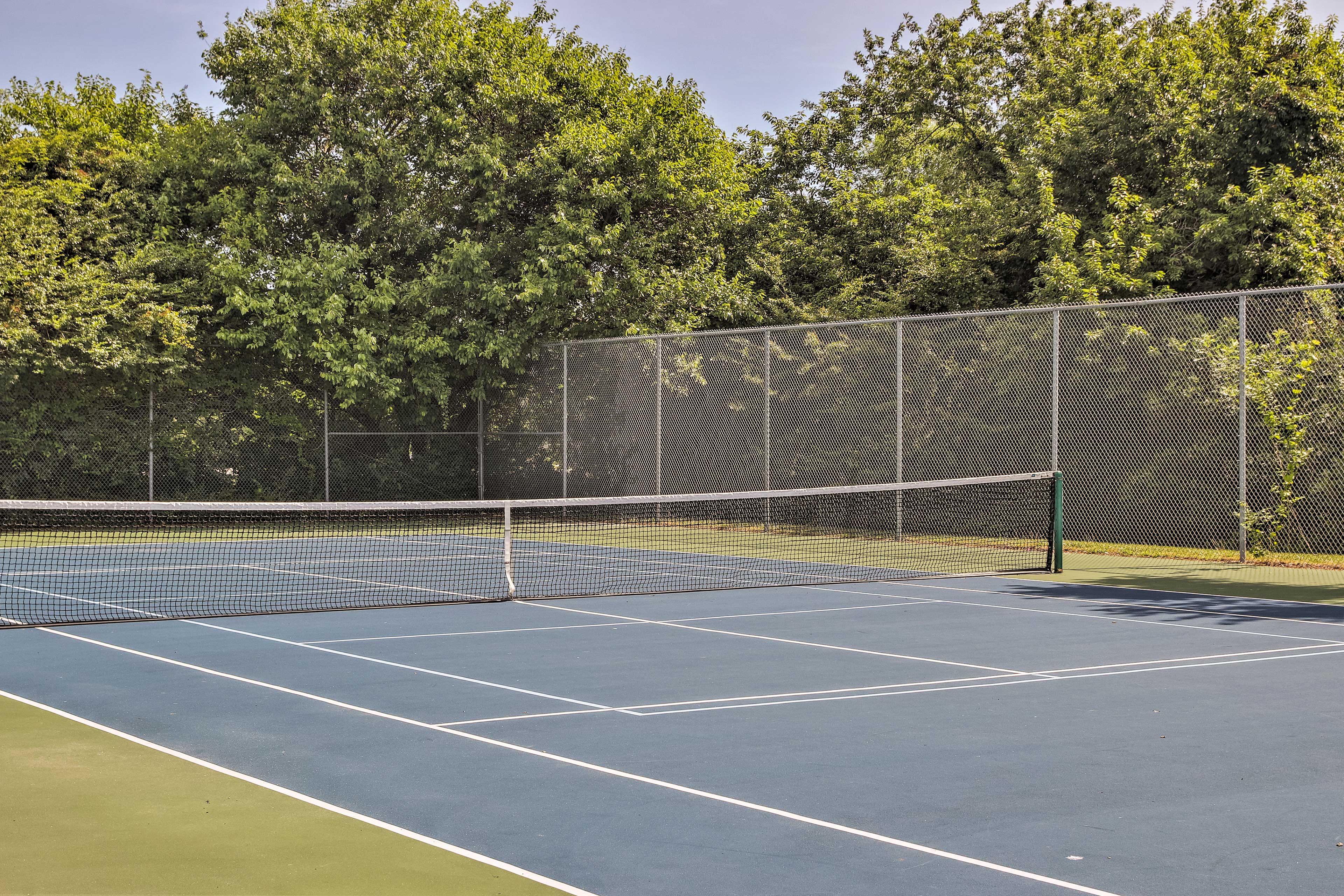 Community Amenities | Tennis Courts