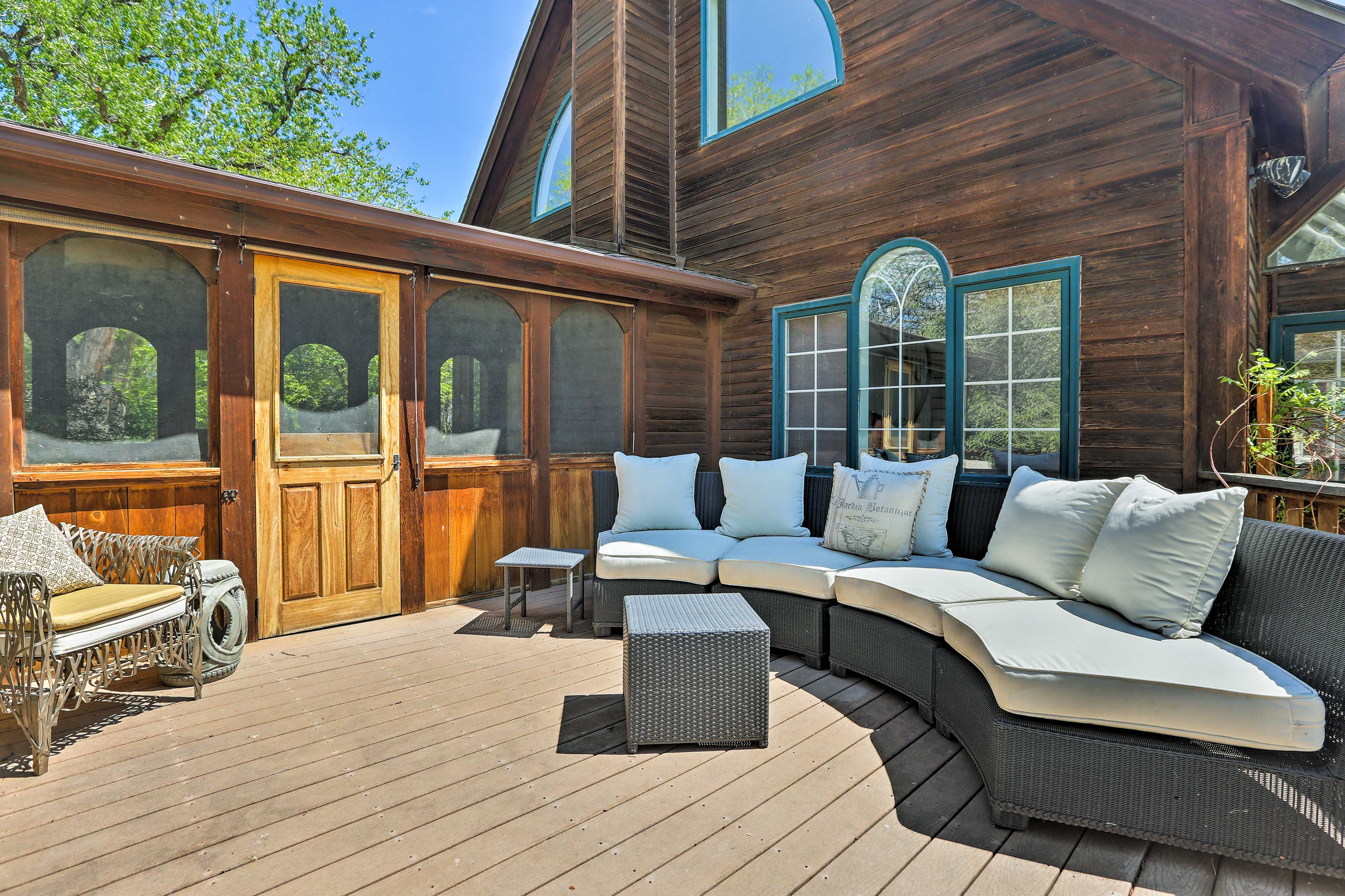 The deck is the perfect space to entertain!