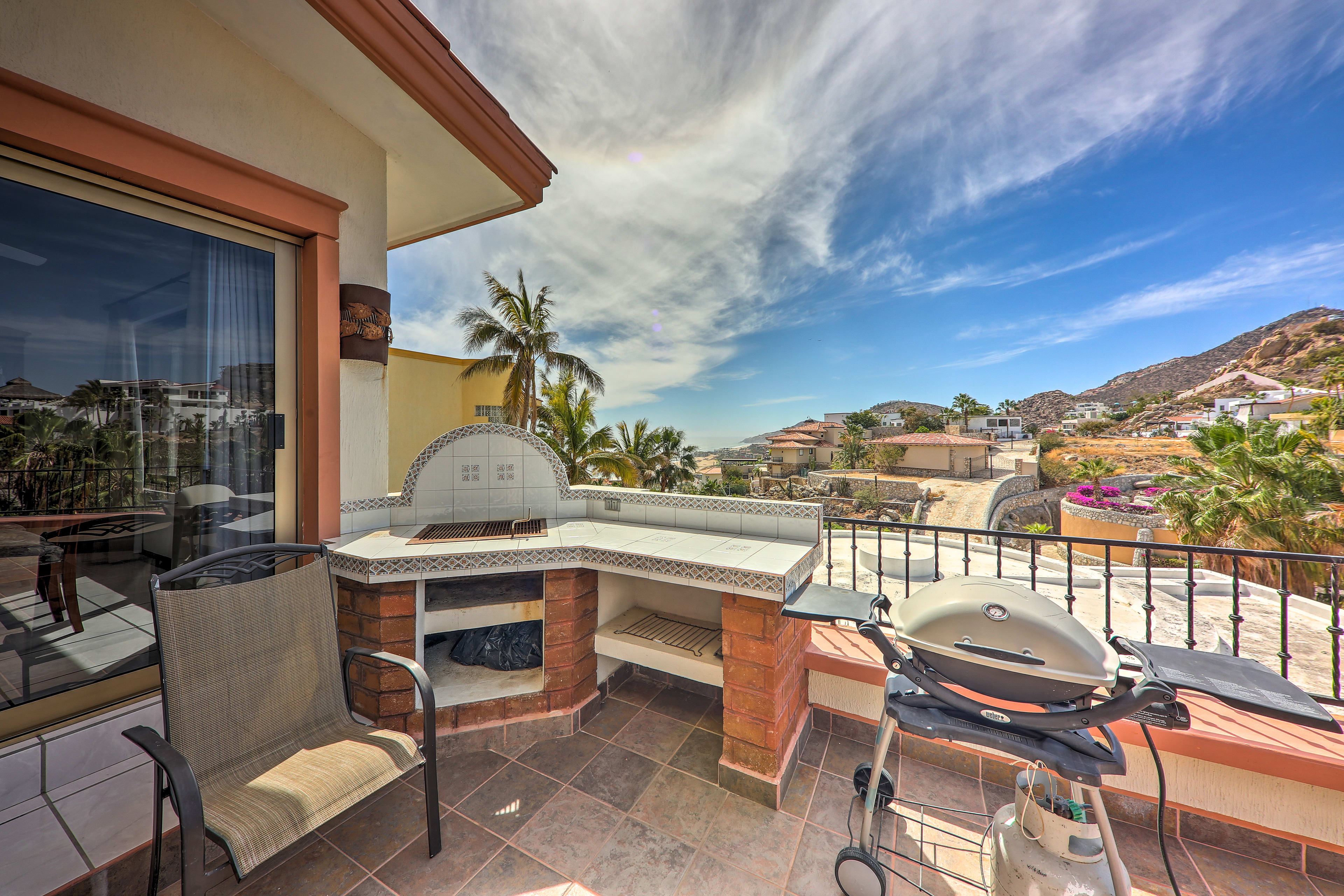 Private Patio | Gas Grill