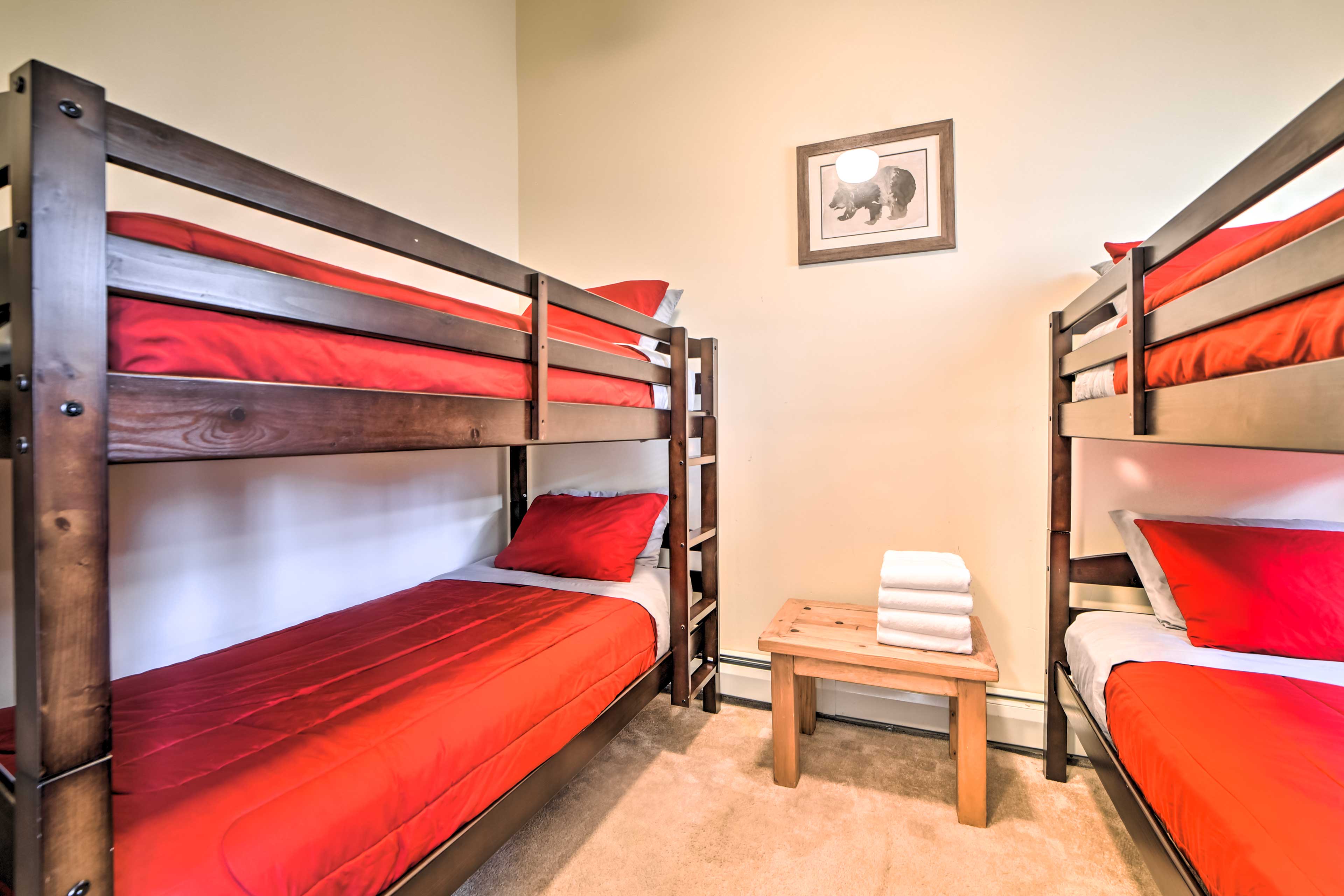 Bedroom 4 | 2 Twin Bunk Beds