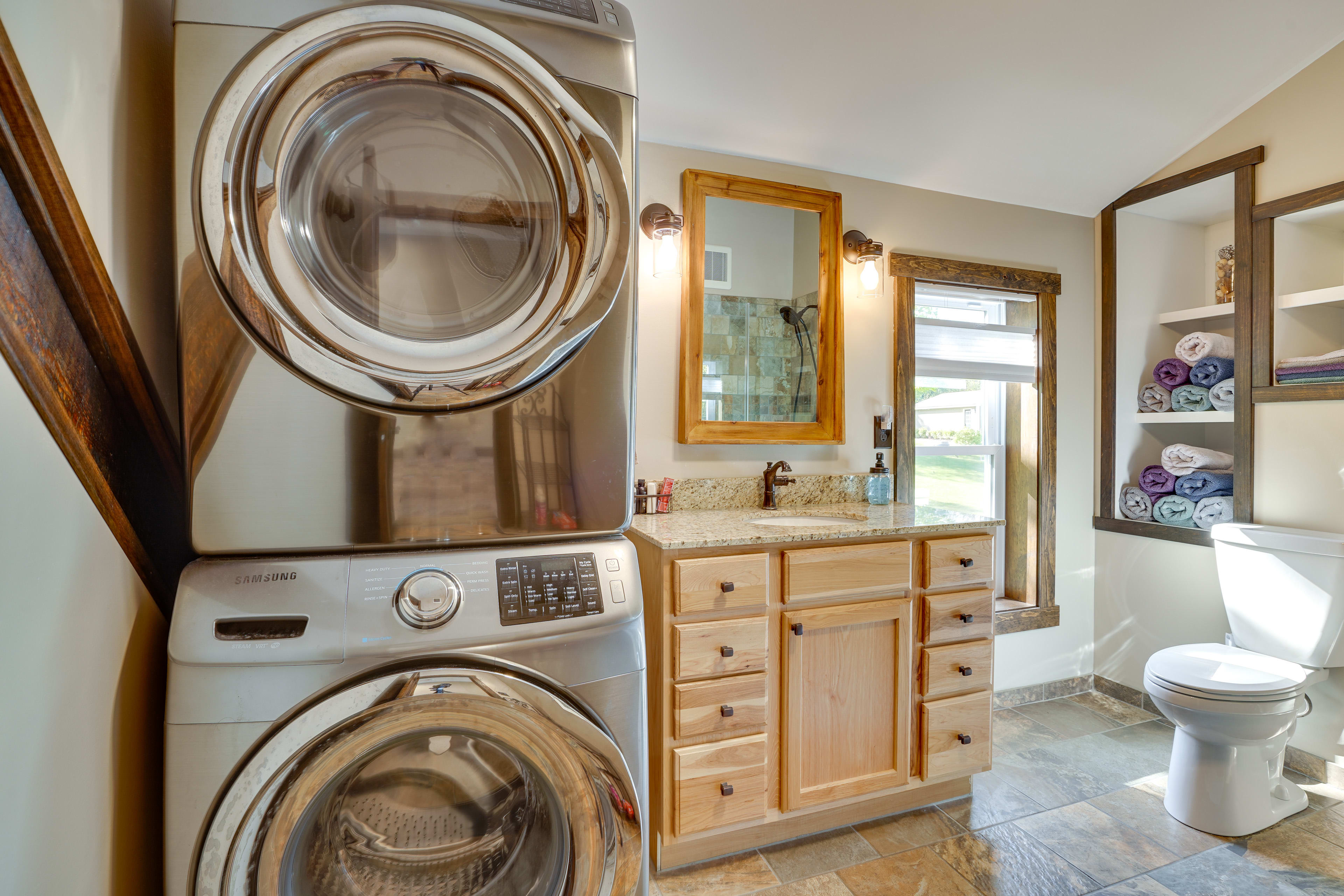 Bathroom | Washer/Dryer