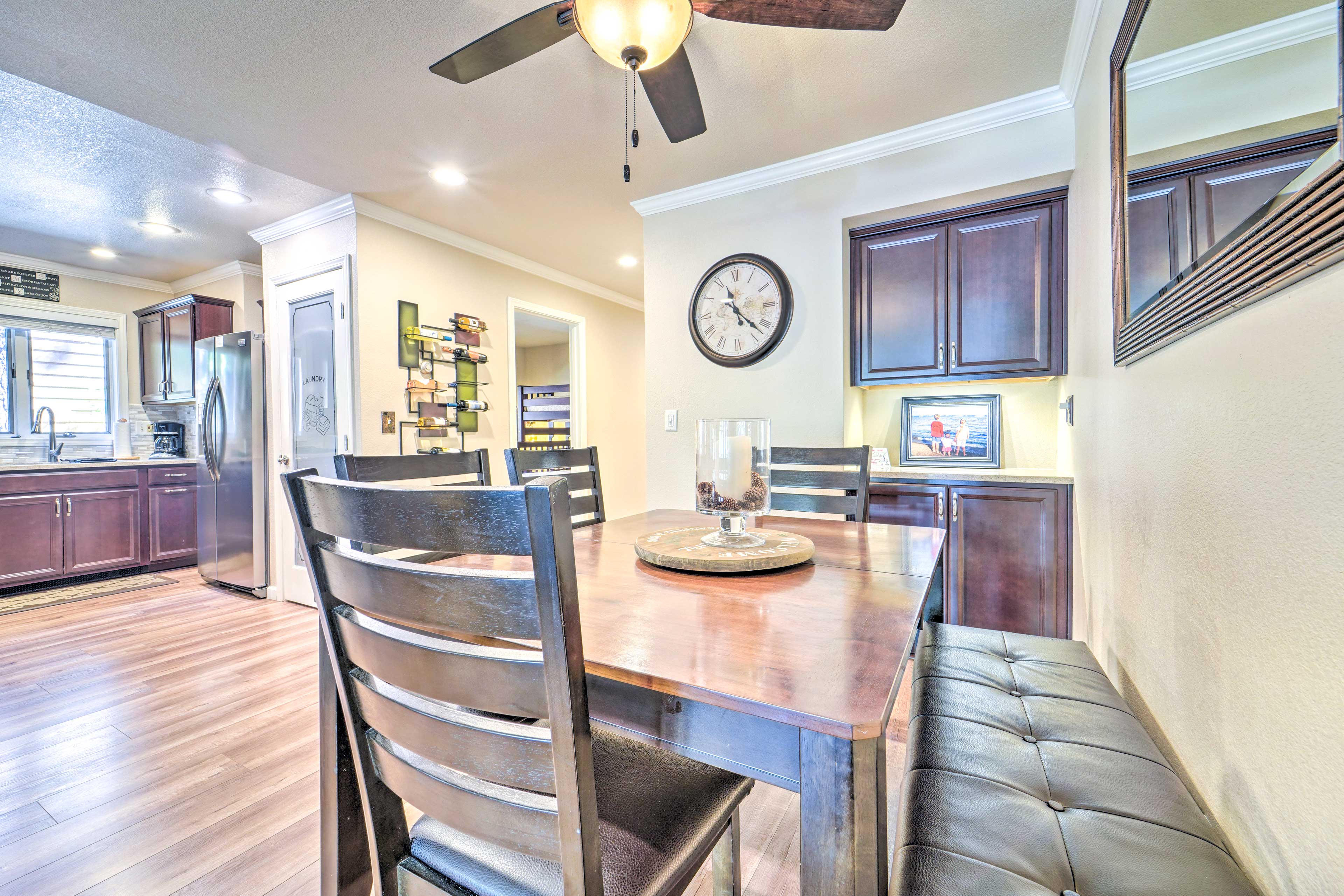 Dining Area | Dishware/Flatware