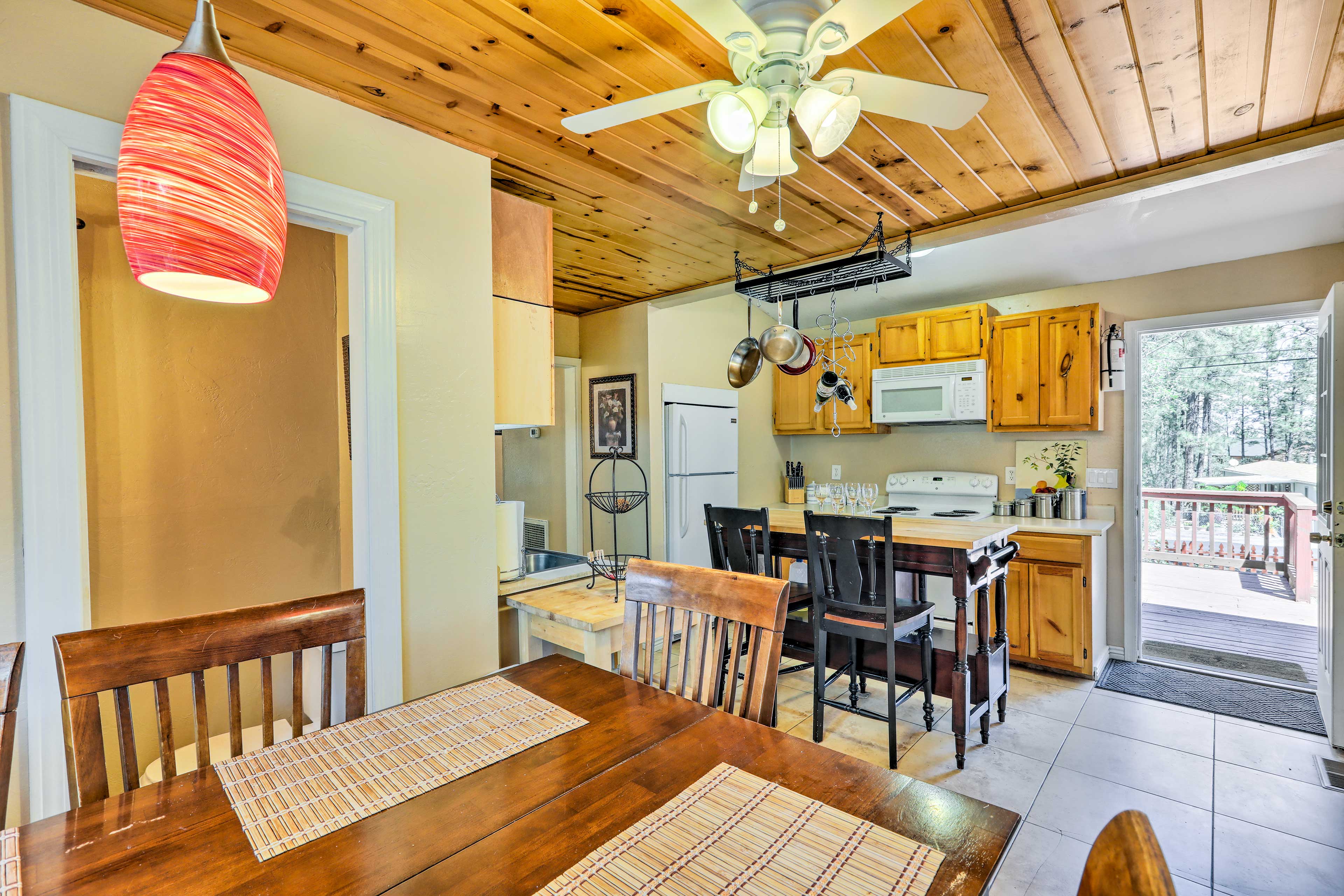 Dining Room & Kitchen