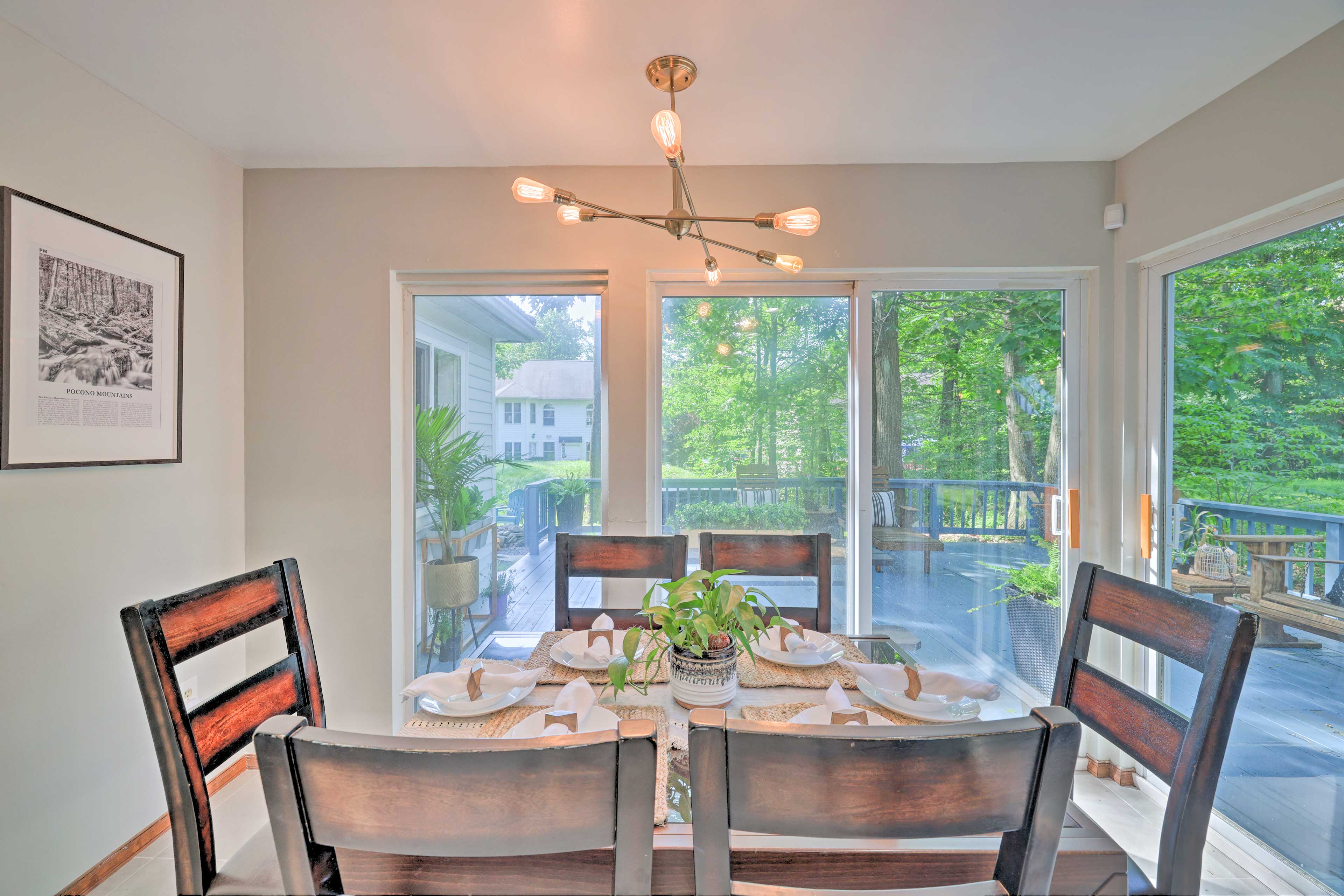 Dining Area | Dishware & Flatware Provided | 1st Floor