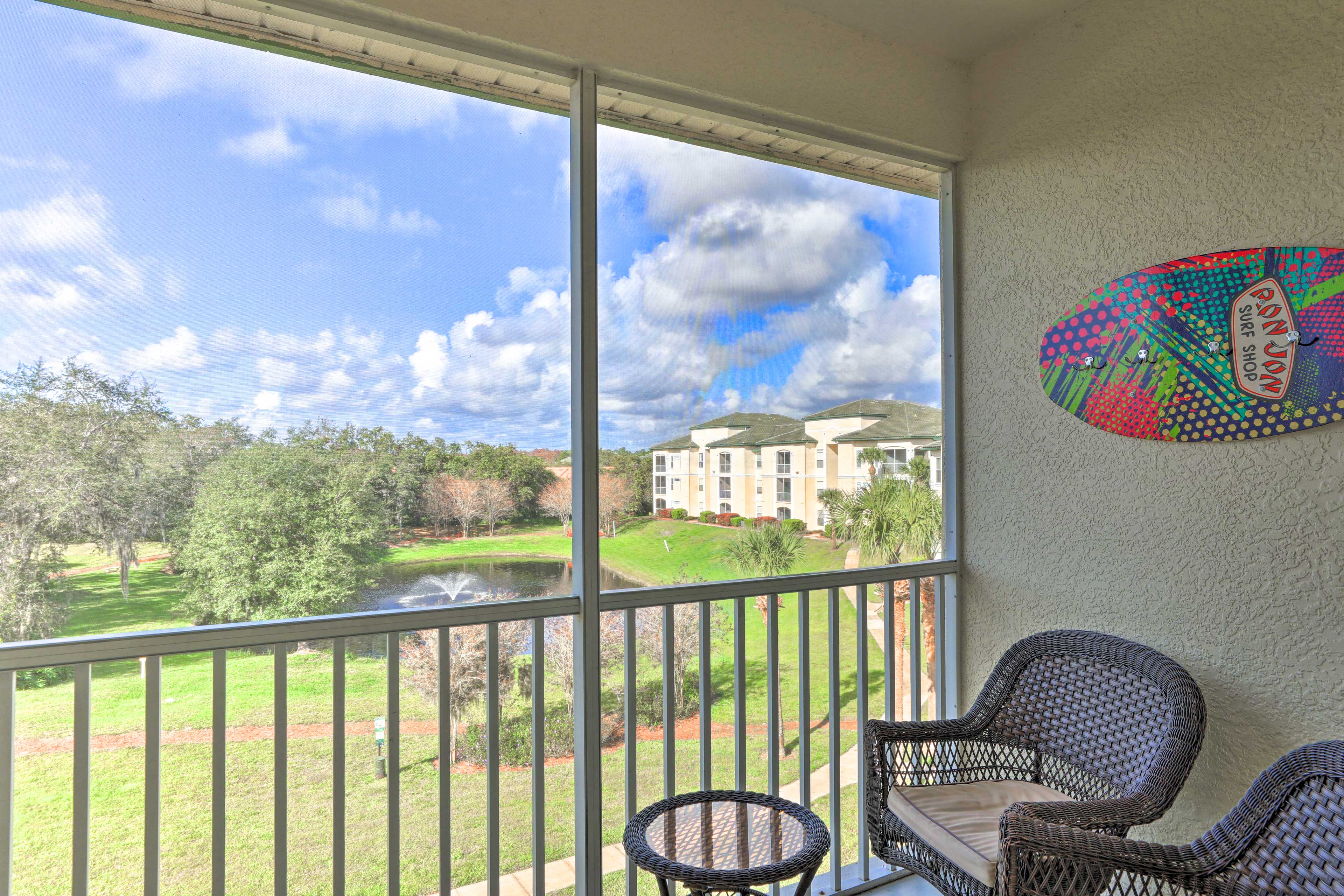 Screened-In Balcony | Outdoor Seating