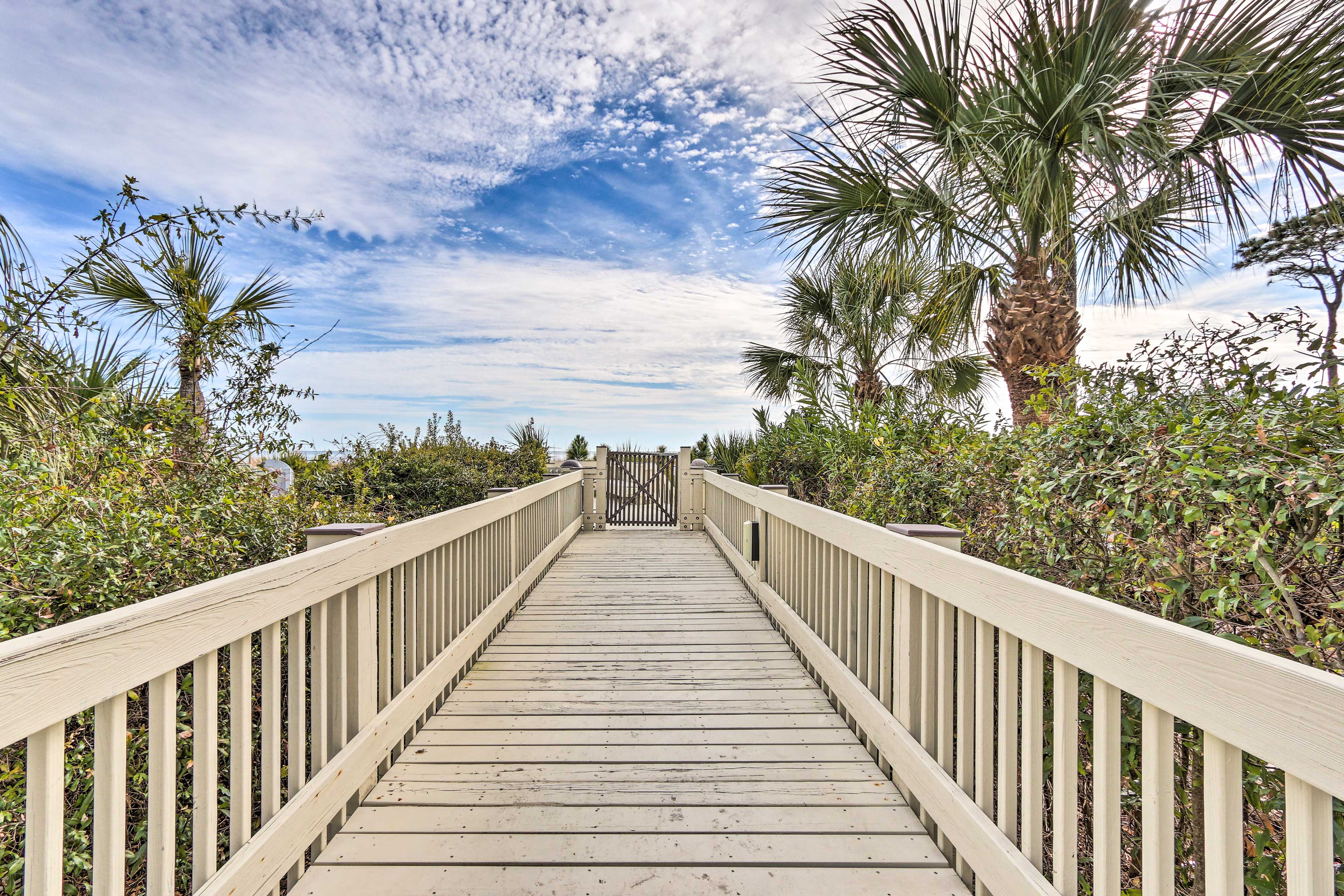 Community Amenities | Coligny Beach Access