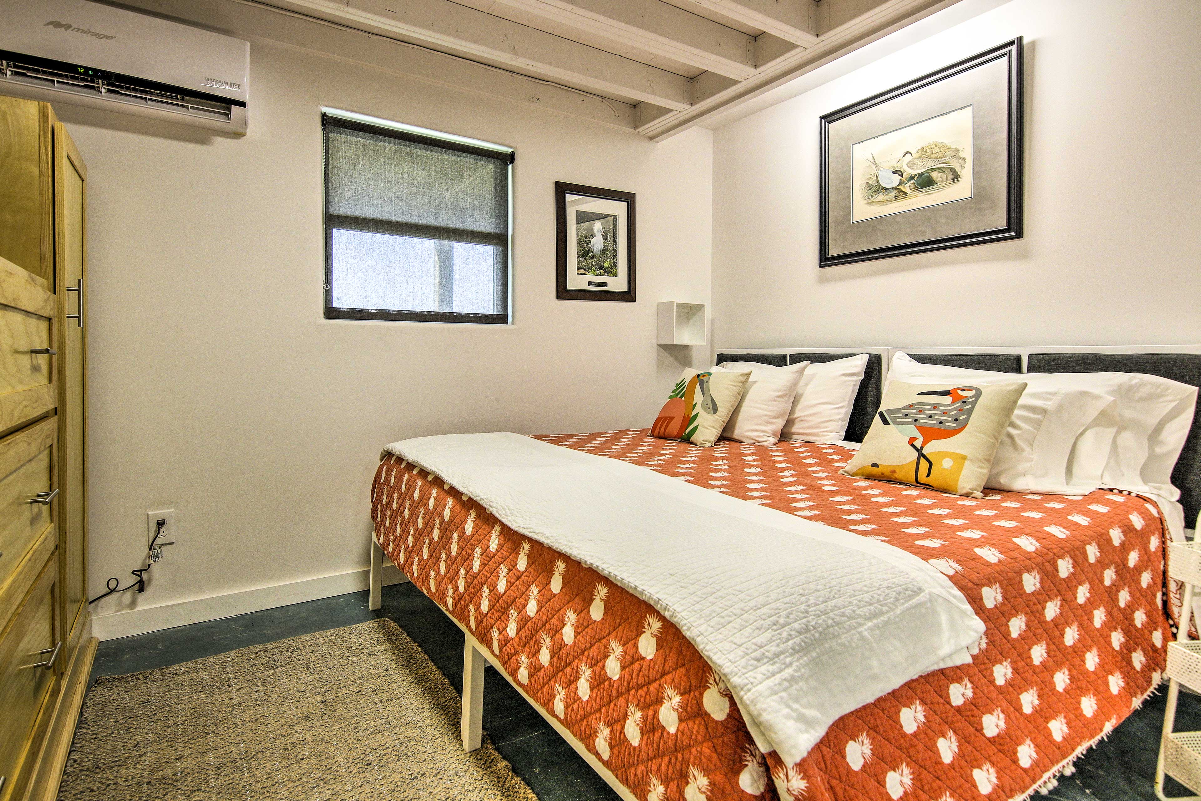 Studio Interior | 2 Twin Beds (Convertible to King Bed) | Linens Provided