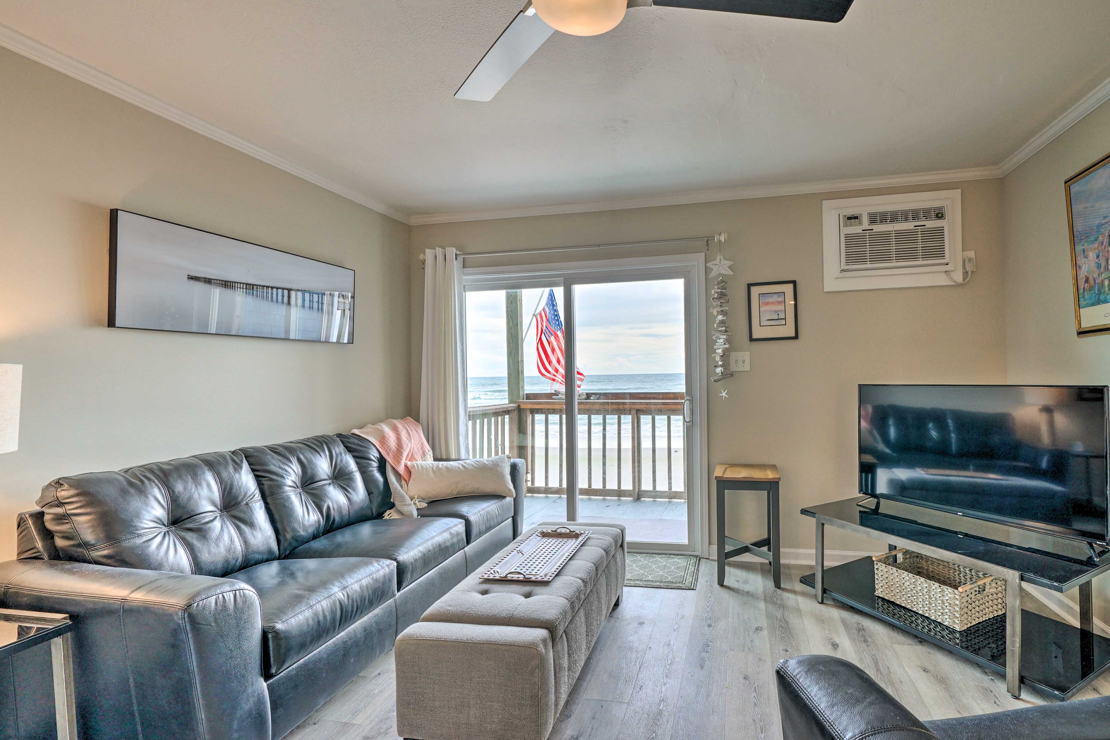 Chic Oceanfront North Topsail Beach Condo w/ Deck