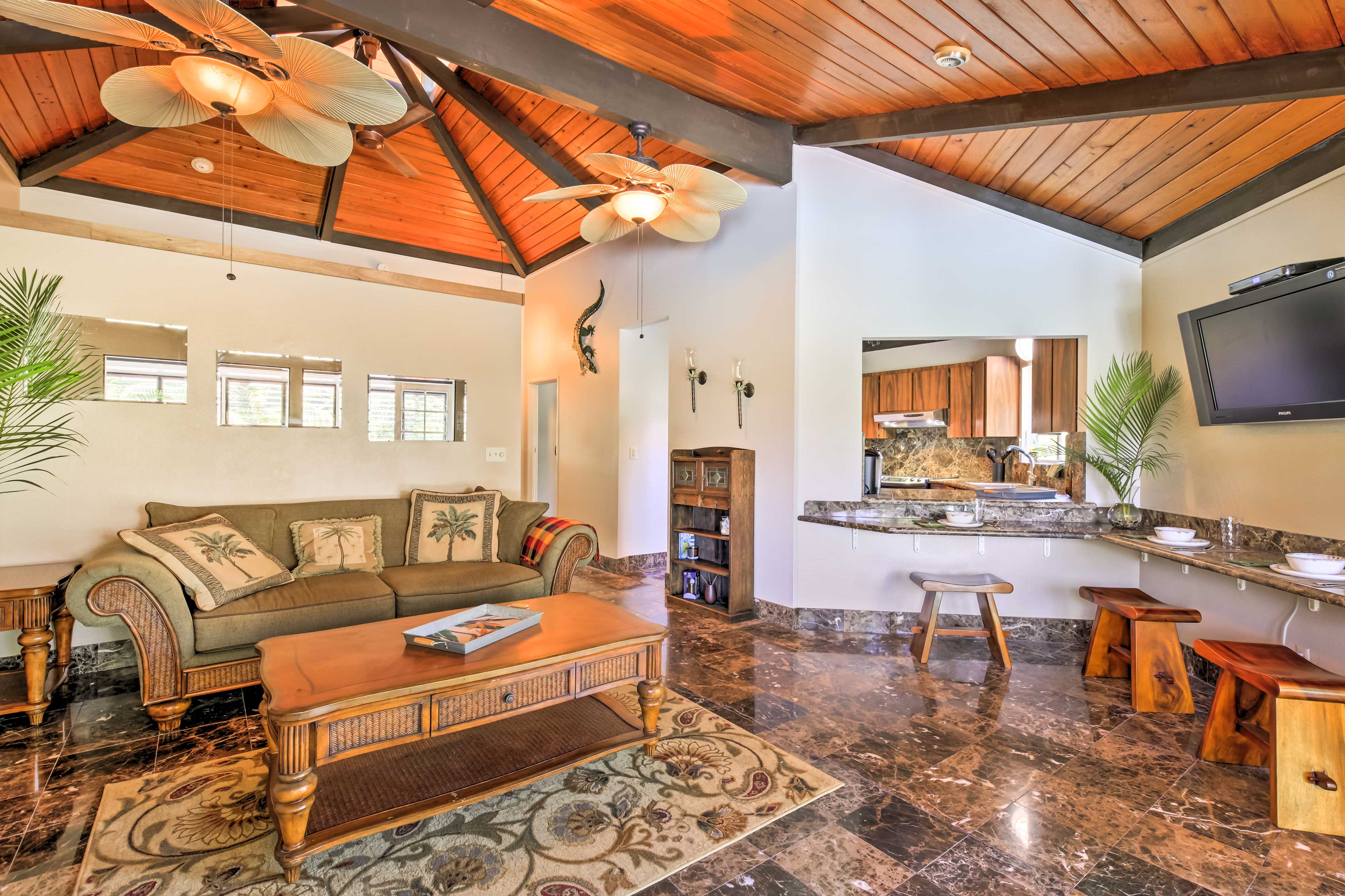 Kailua-Kona Vacation Rental | 3BR | 2BA | 1,300 Sq Ft | Stairs Required to Enter