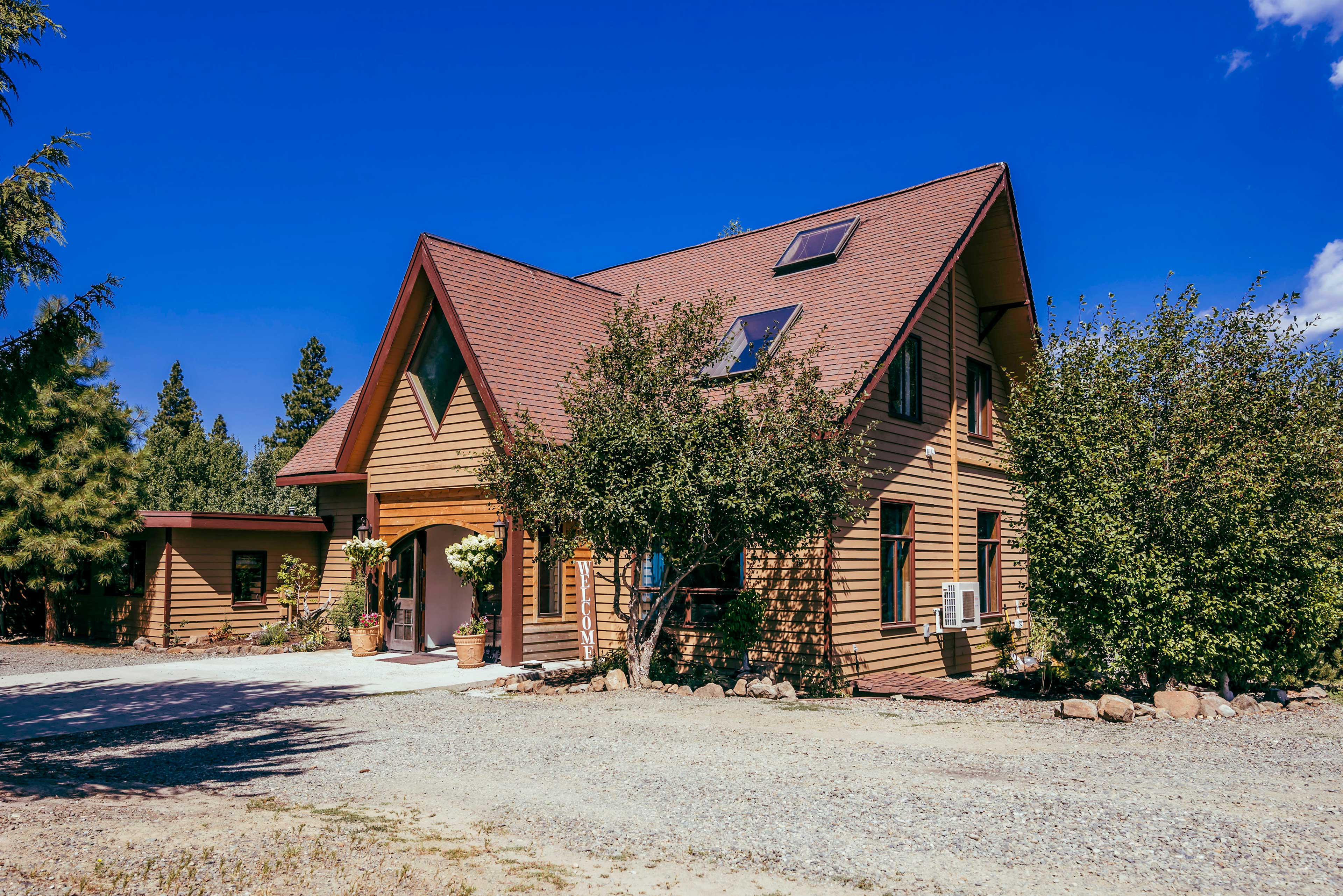 House Exterior | Designated Parking (Up to 20 Vehicles)