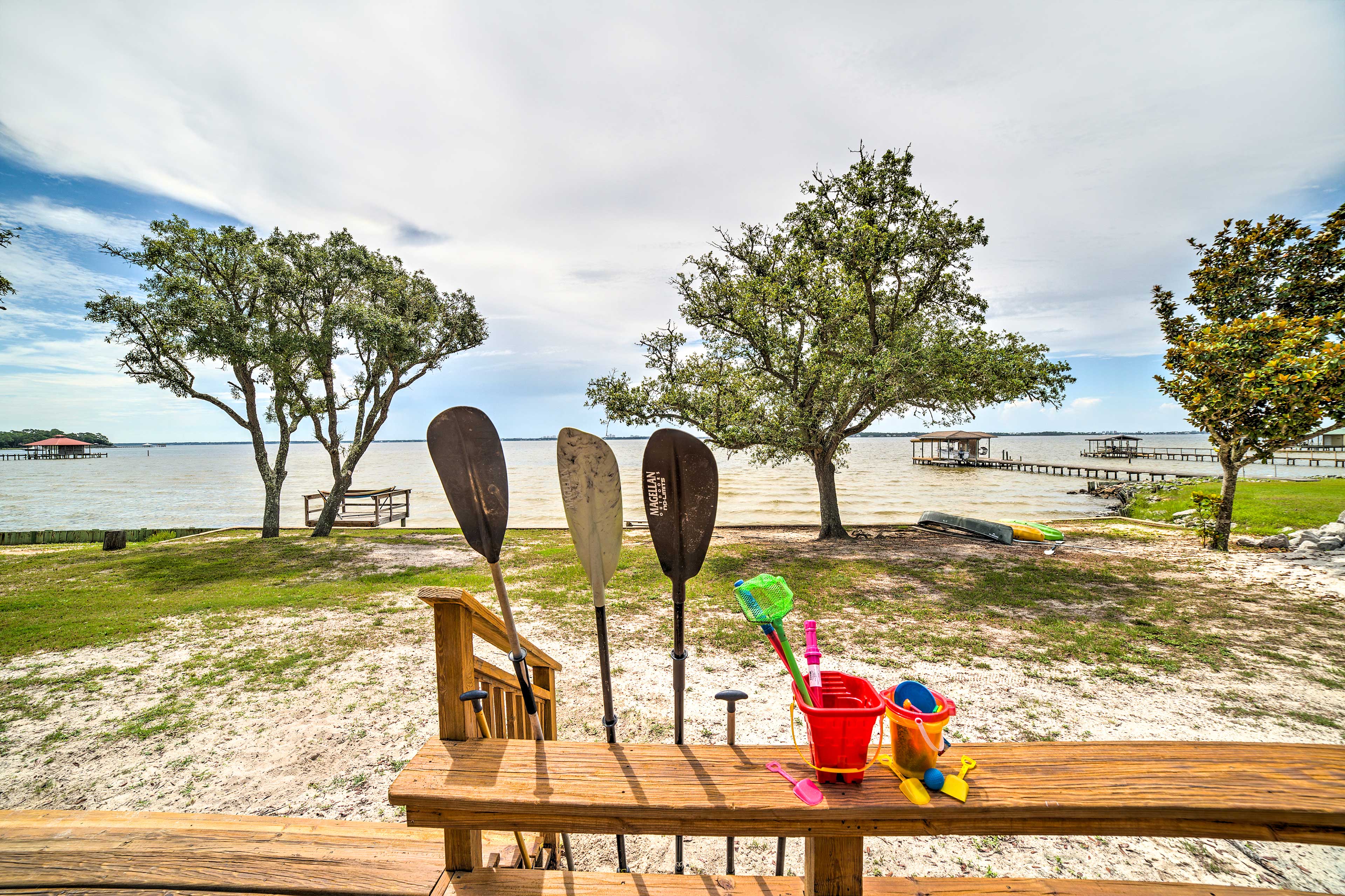 Beach Access w/ 2 Canoes & 2 Kayaks