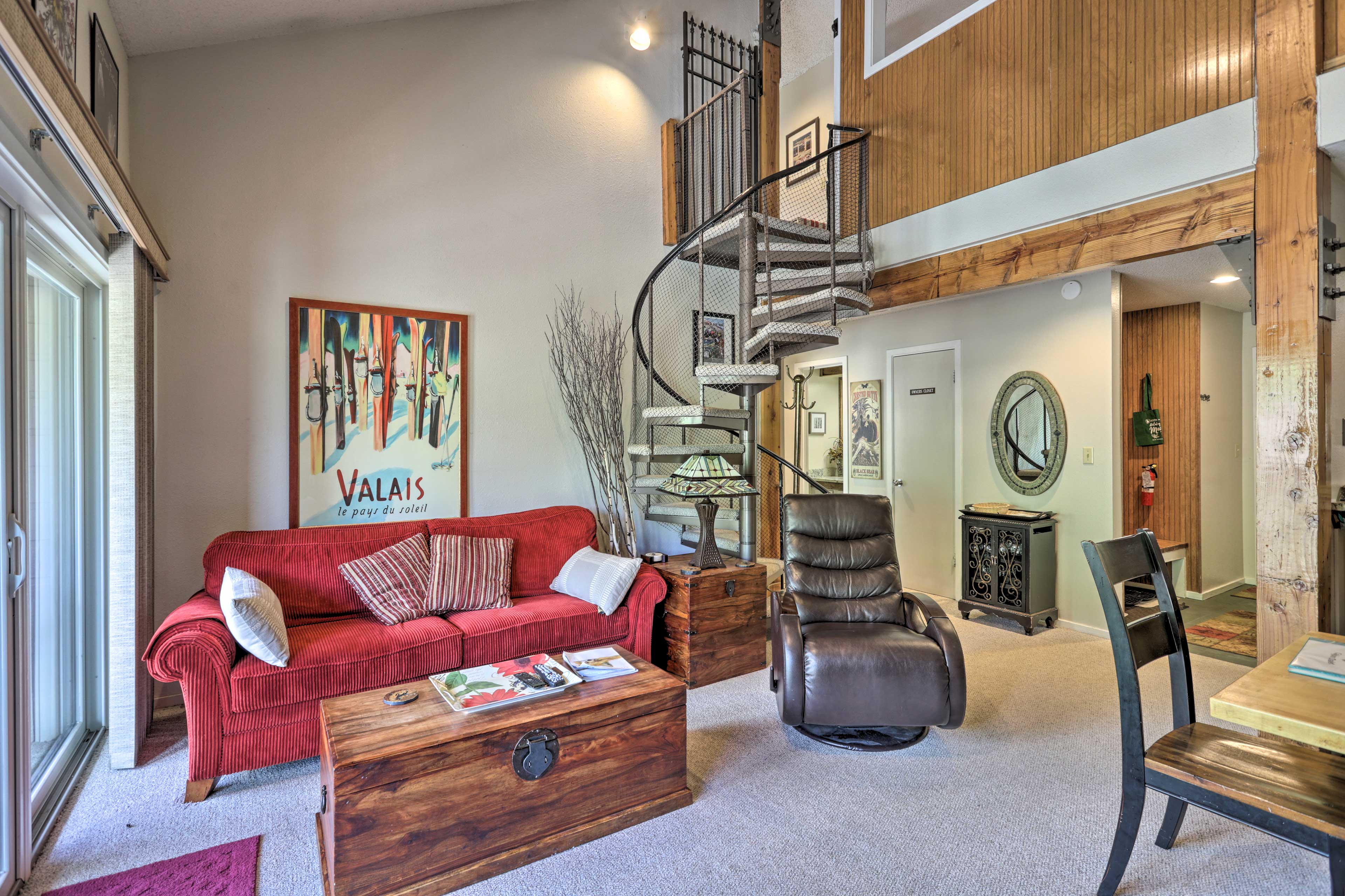 Mt Crested Butte 'Cajun Chalet' Condo: Walk to Ski