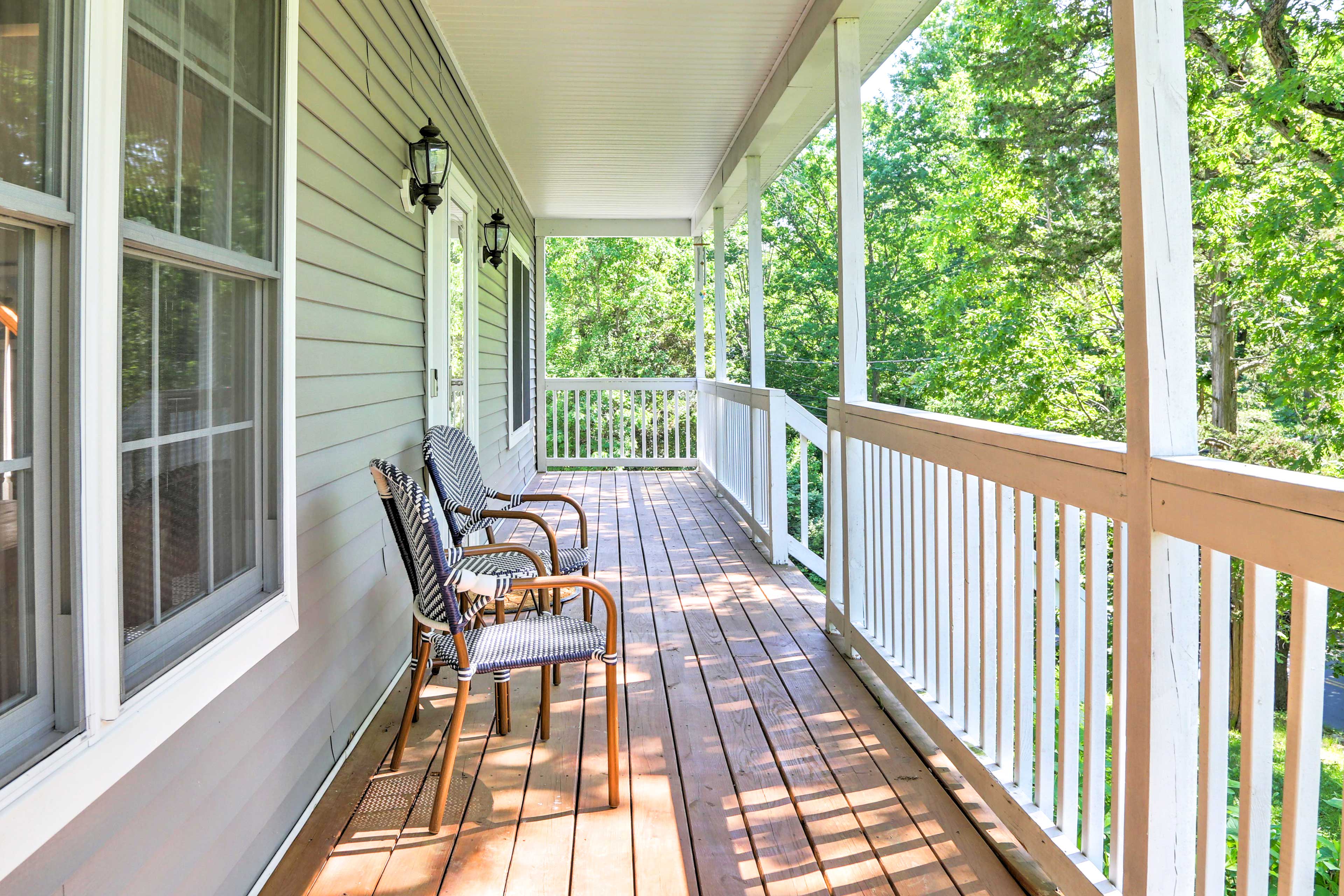 Sip a cold beverage on the front porch as you listing to the birds chirping.