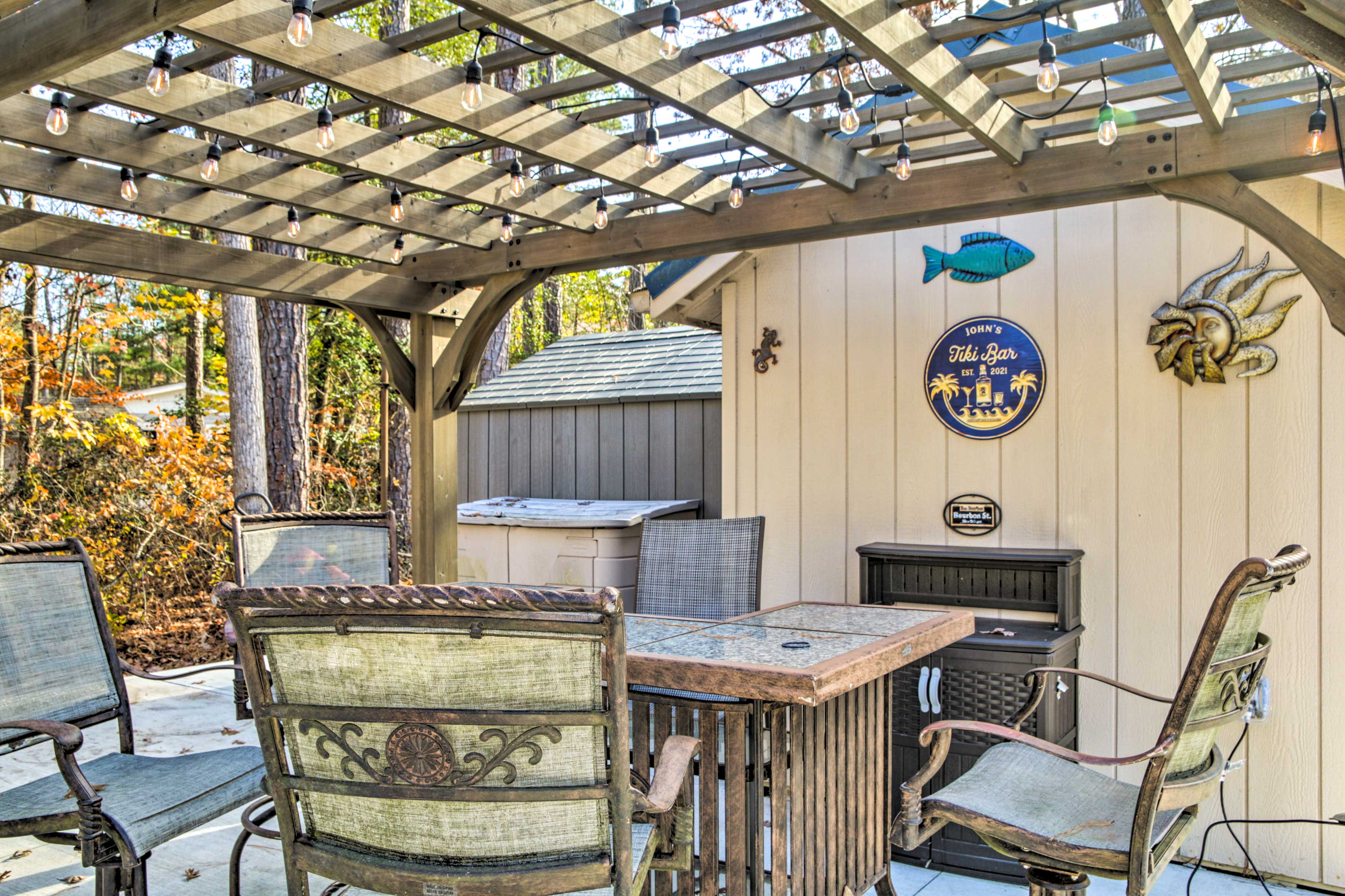 Private Patio | Gas Grill