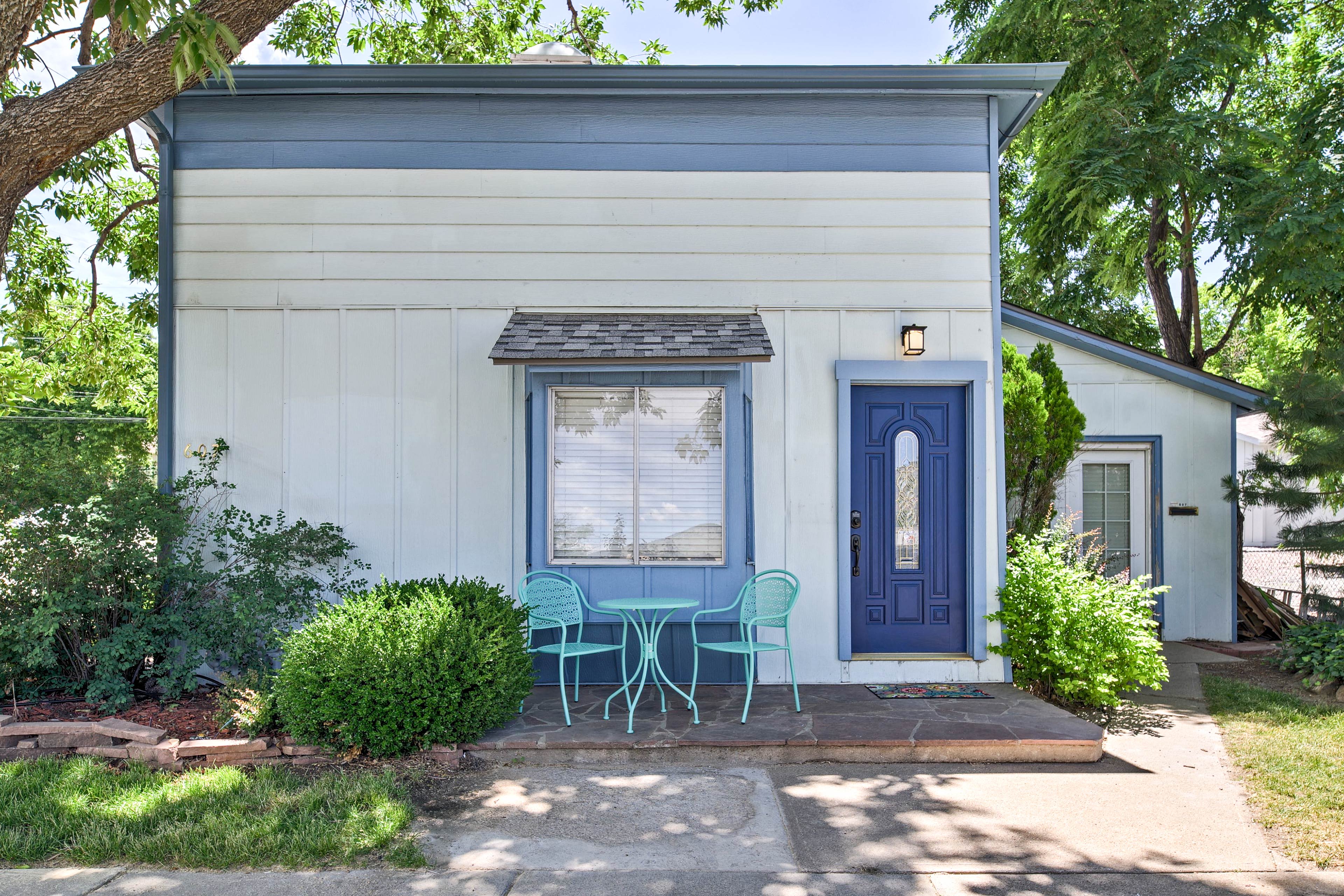 Apartment Exterior | Keyless Entry