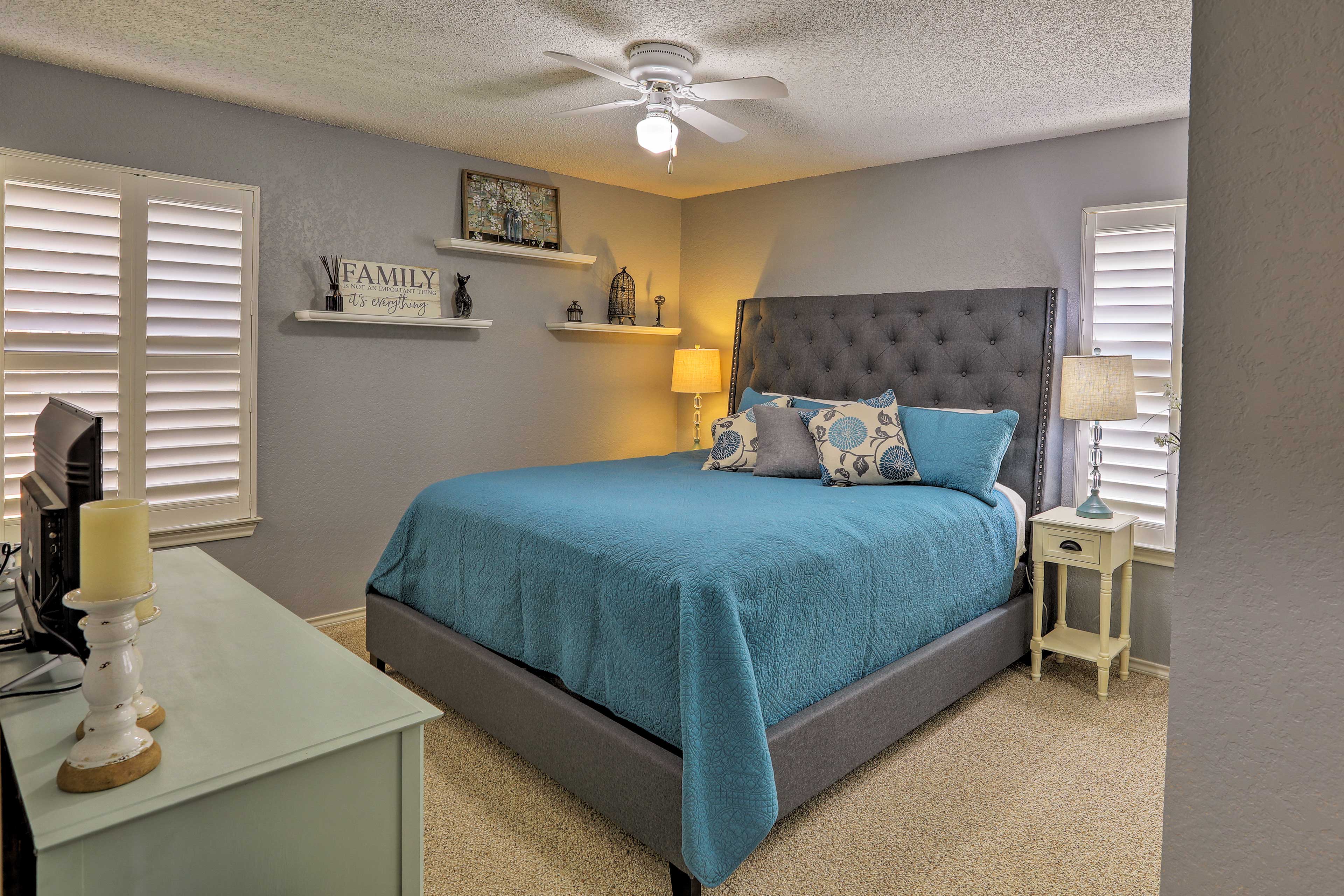 Bedroom 1 | King Bed | Ceiling Fan | Lower Level