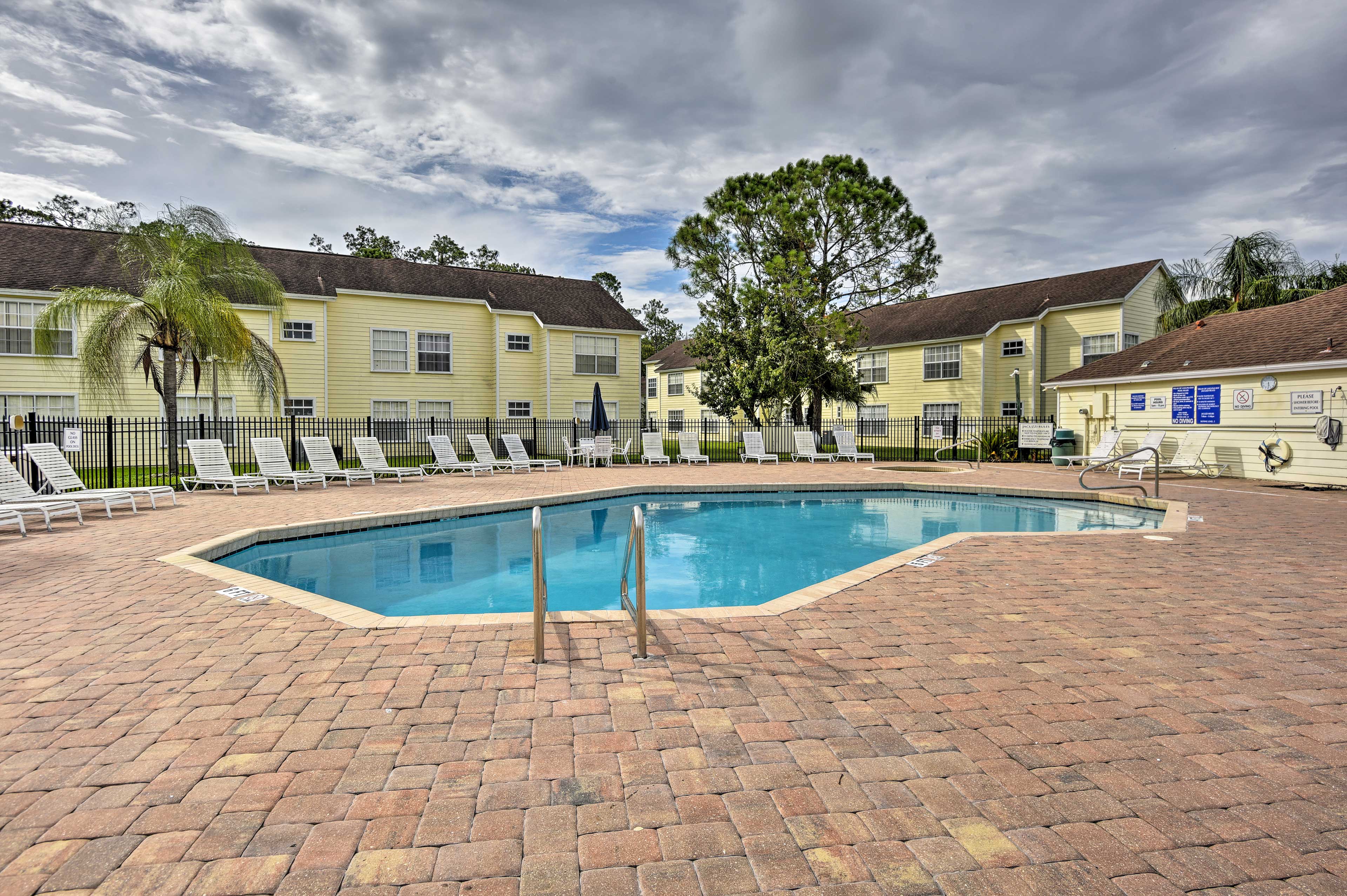 Community Outdoor Pool