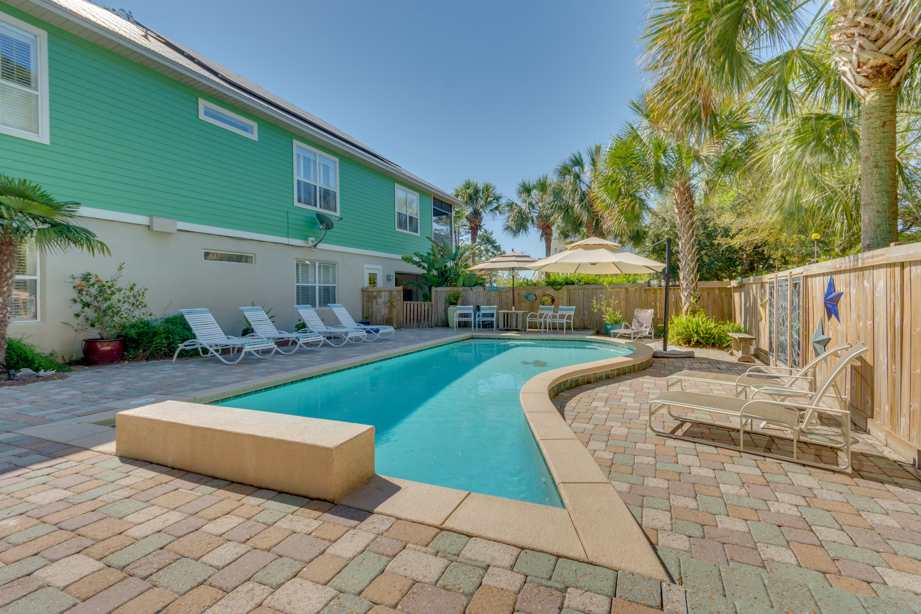 Santa Rosa Beach Home w/ Pool, Hot Tub & Golf Cart