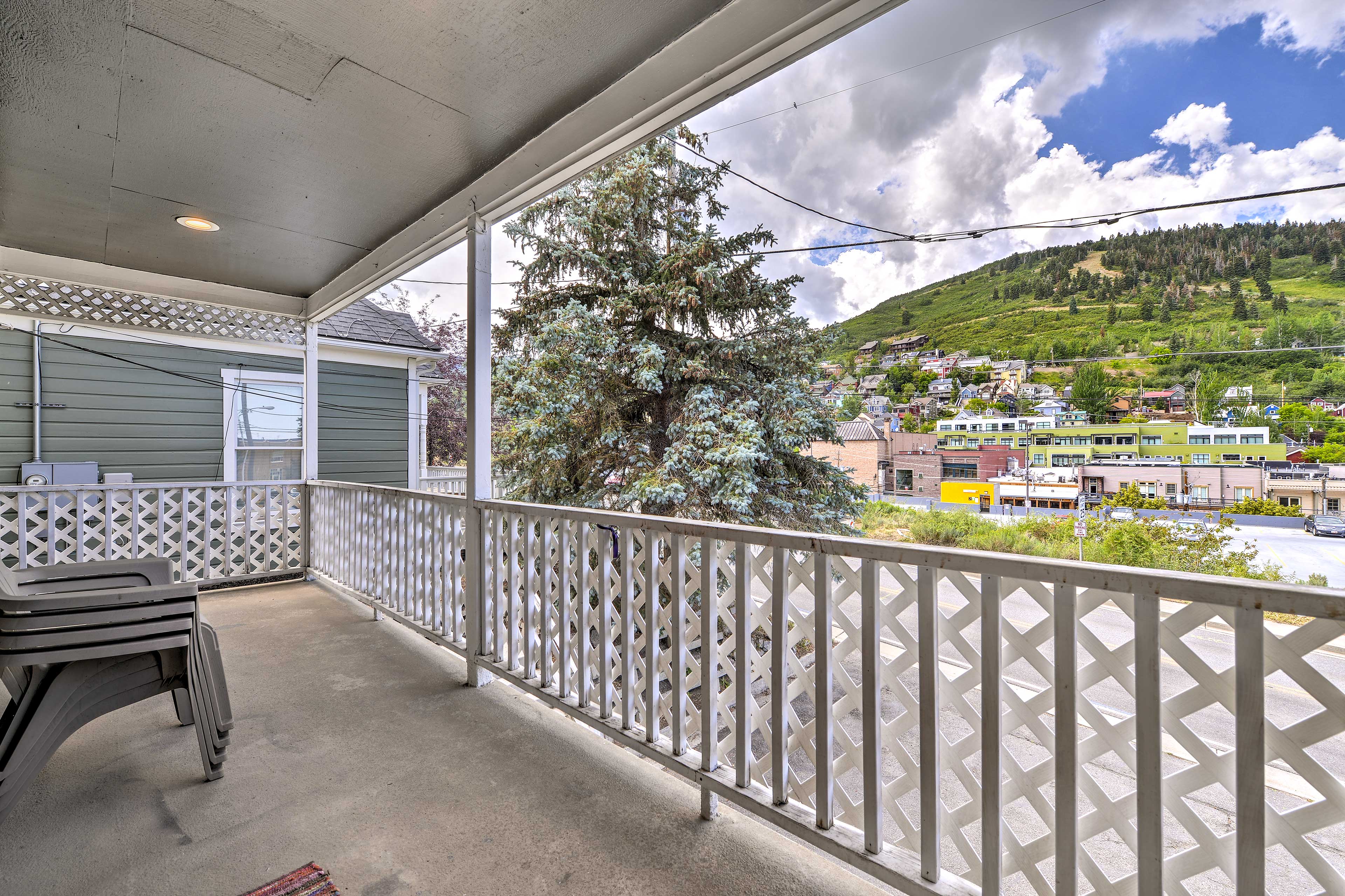 Private Covered Deck | Mountain Views