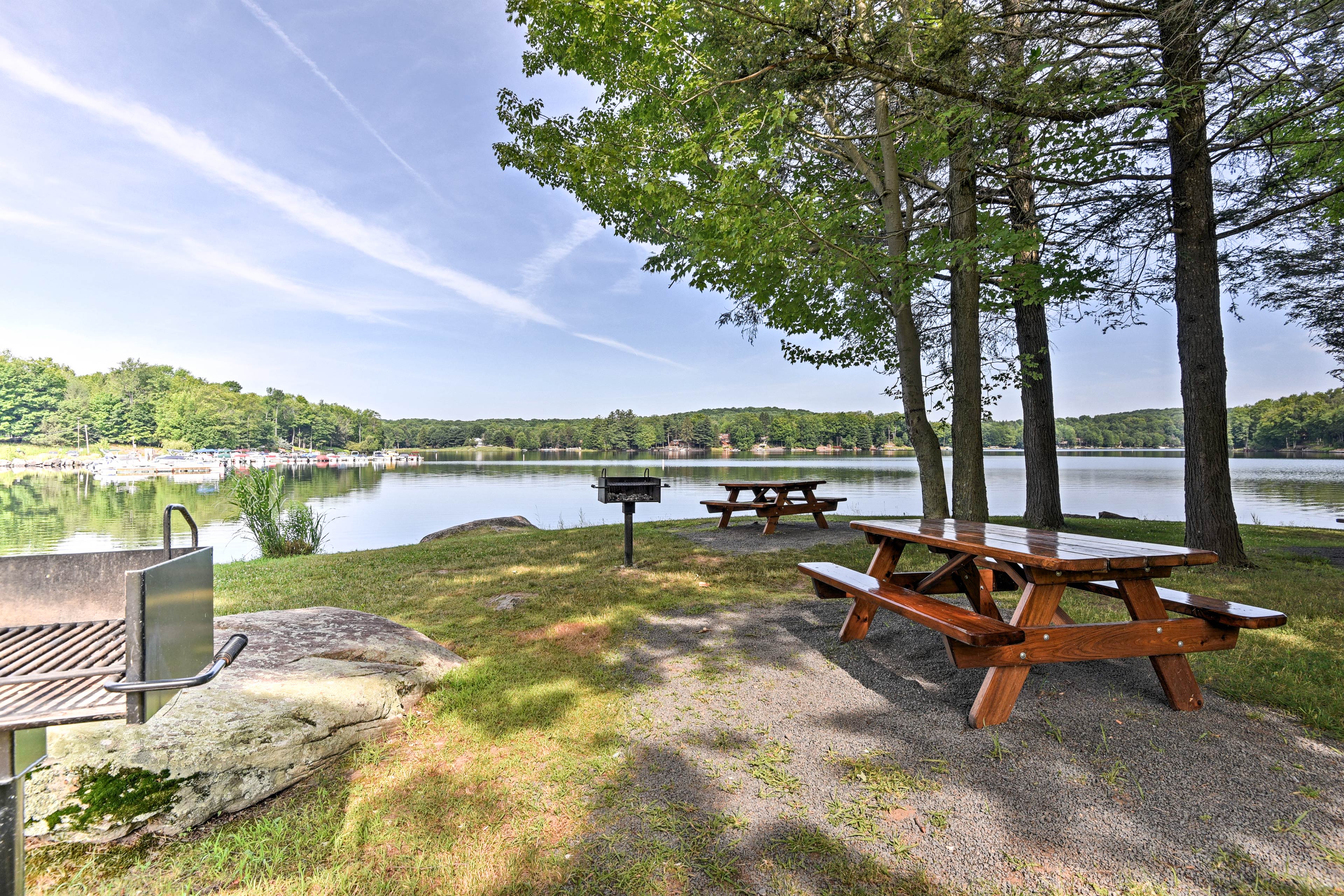 Picnics by the lake make any day a memorable one.