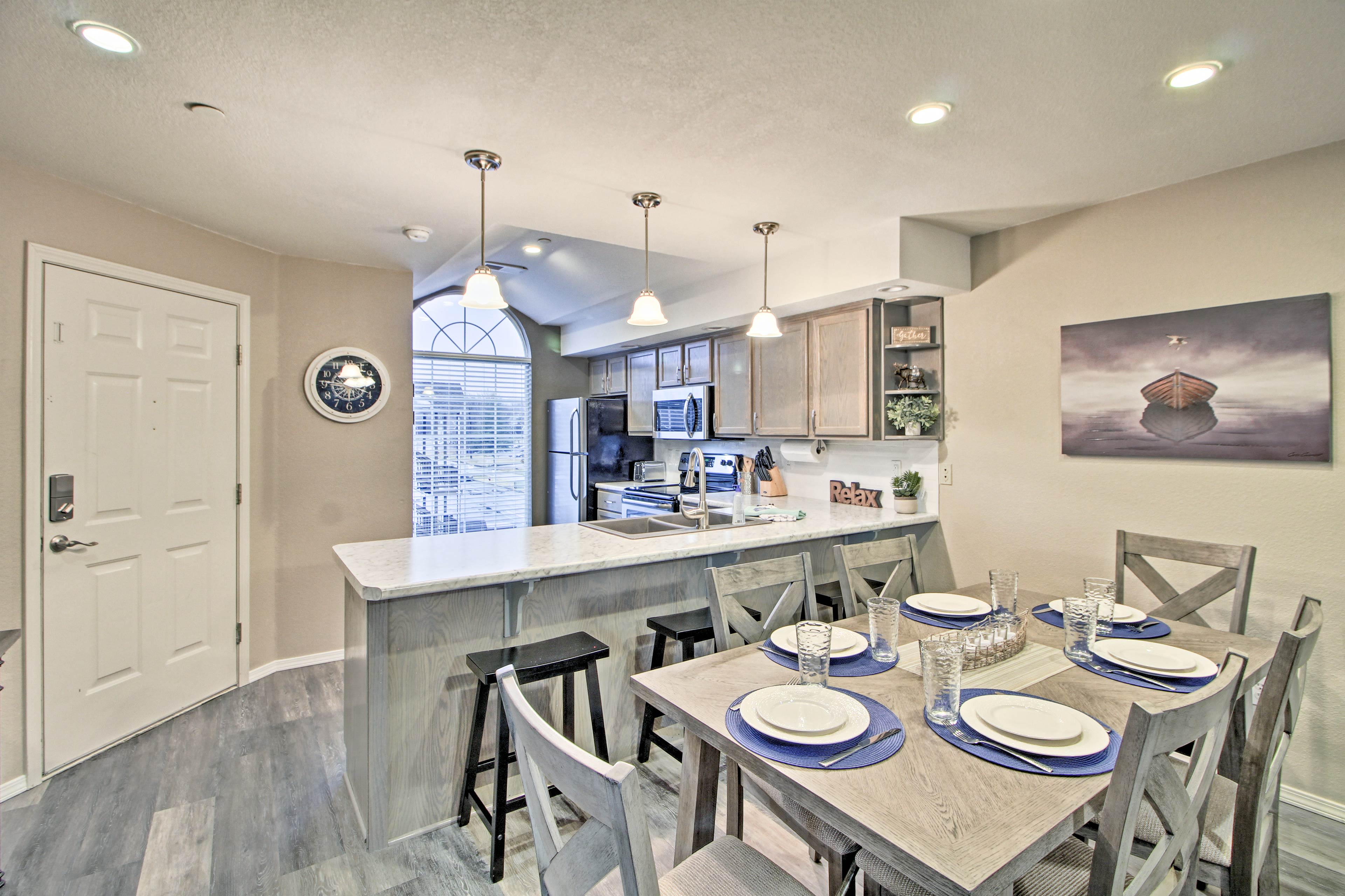 Dining Area & Kitchen | Dishware & Flatware