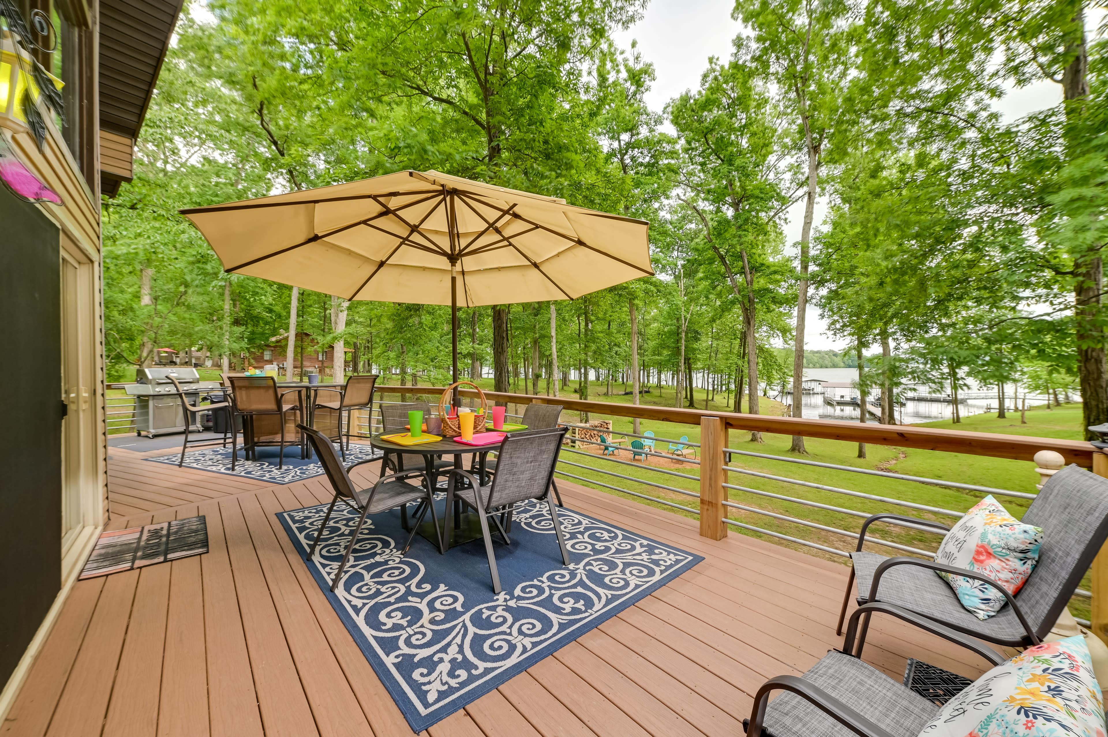 Private Deck | Gas Grill | Outdoor Dining Area