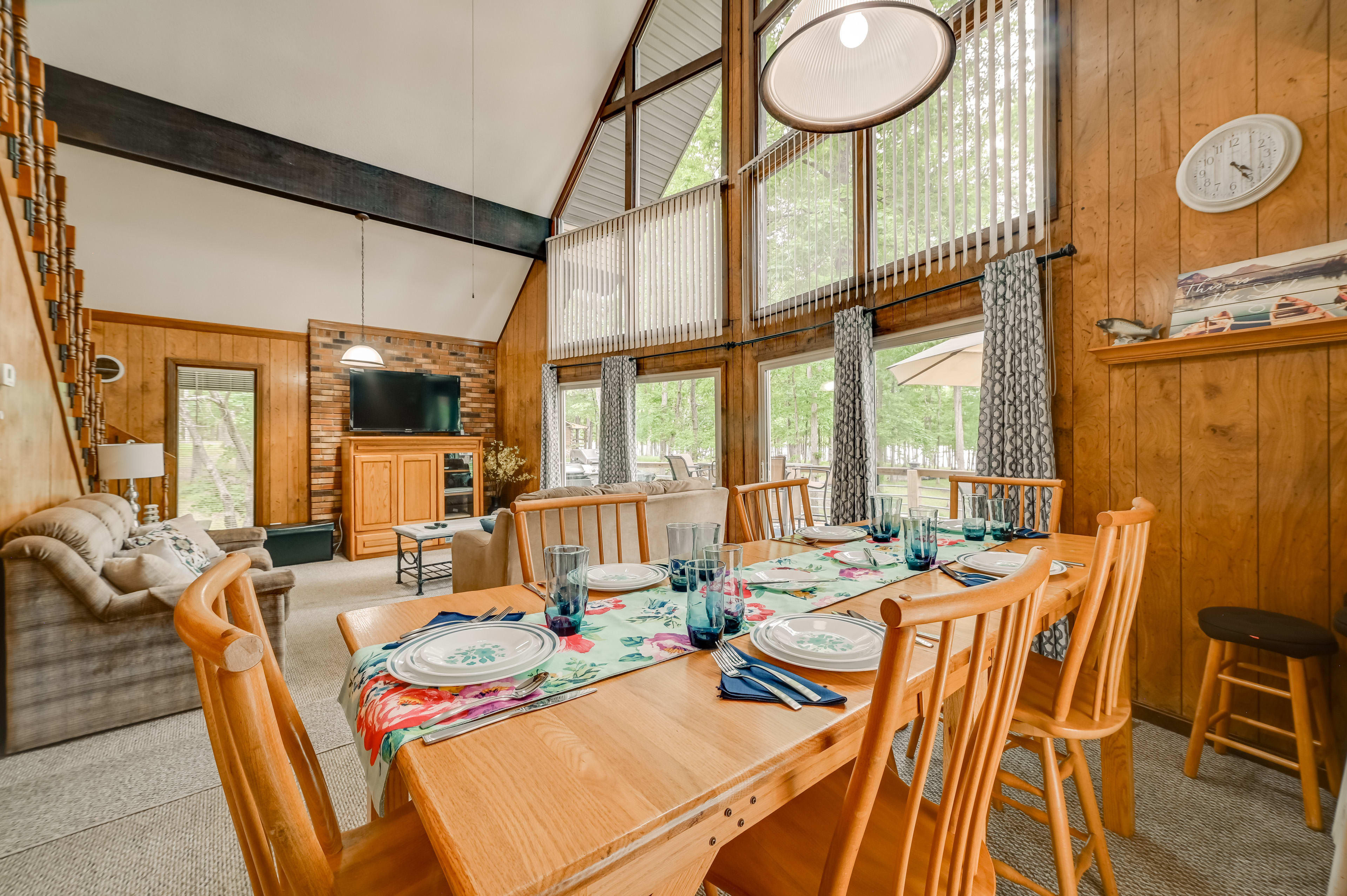 Dining Area | Dishware & Flatware | High Chair