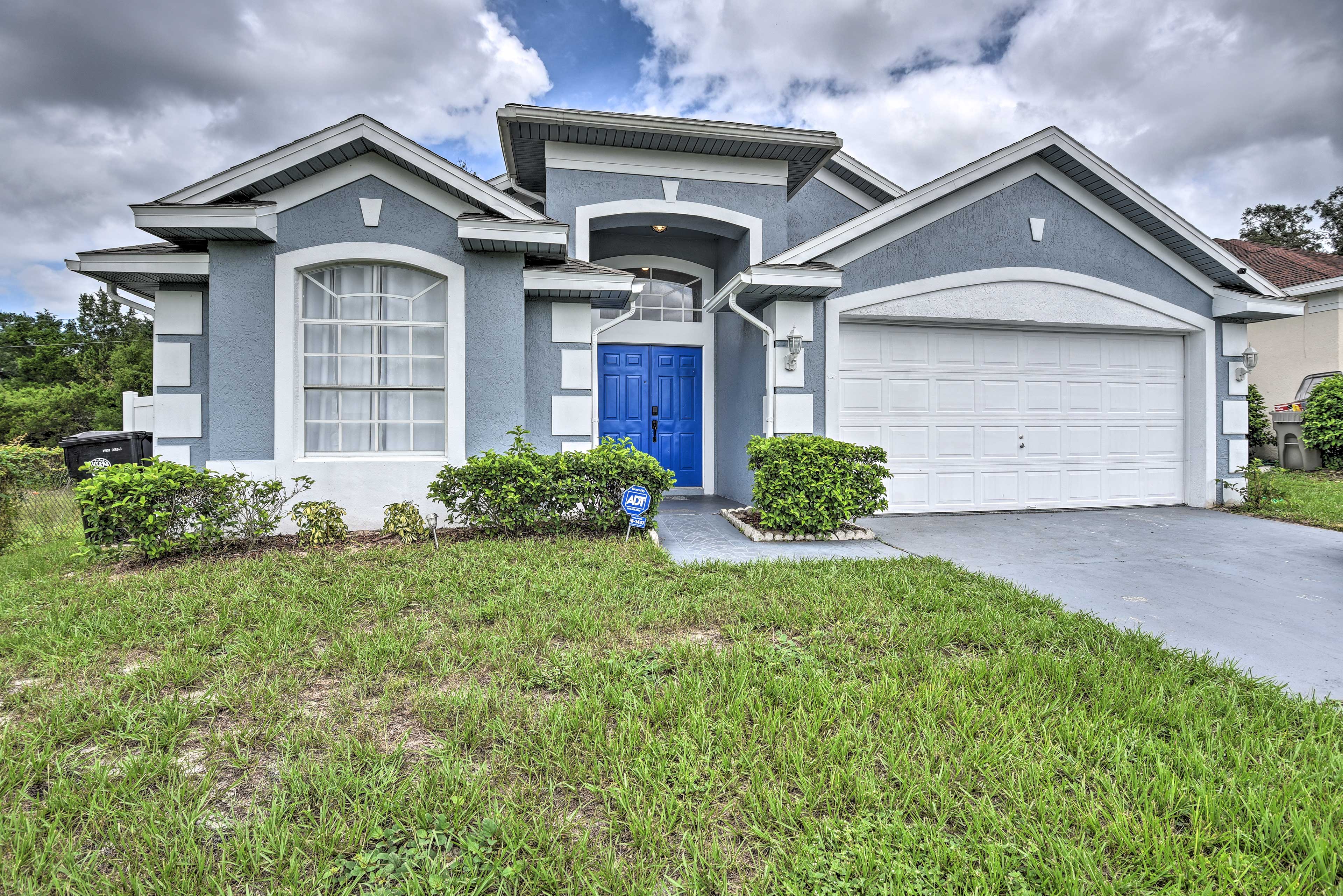 Home Exterior | Driveway Parking (4 Vehicles)