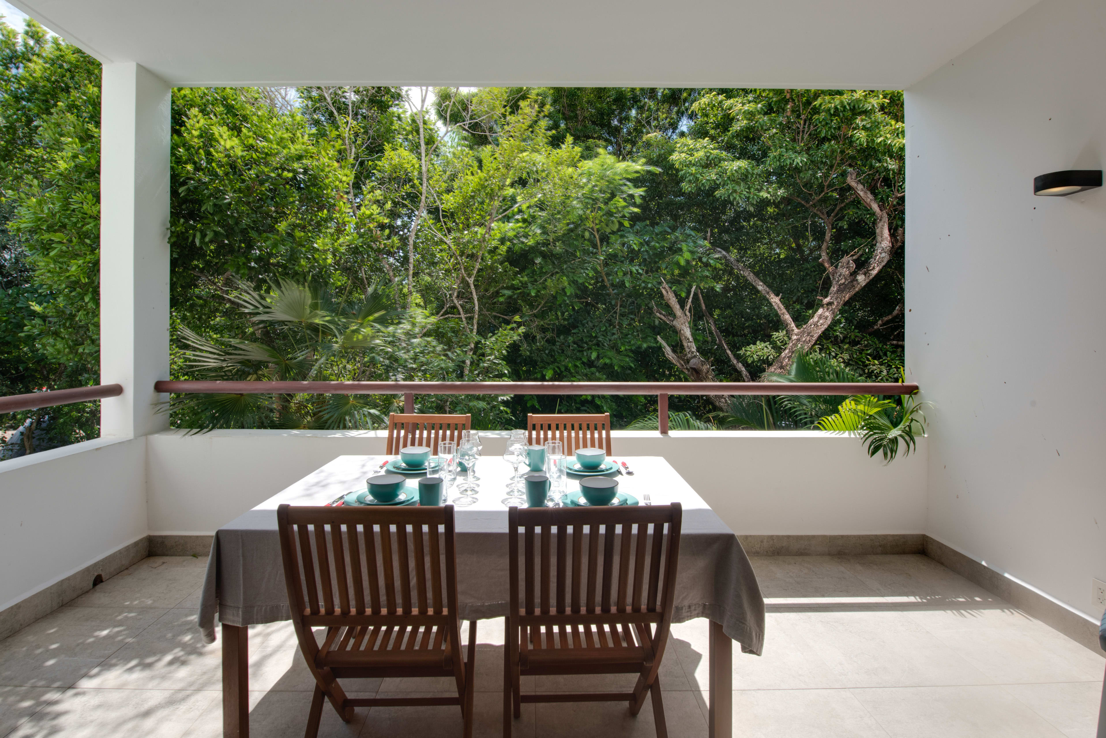 Private Balcony | Outdoor Dining