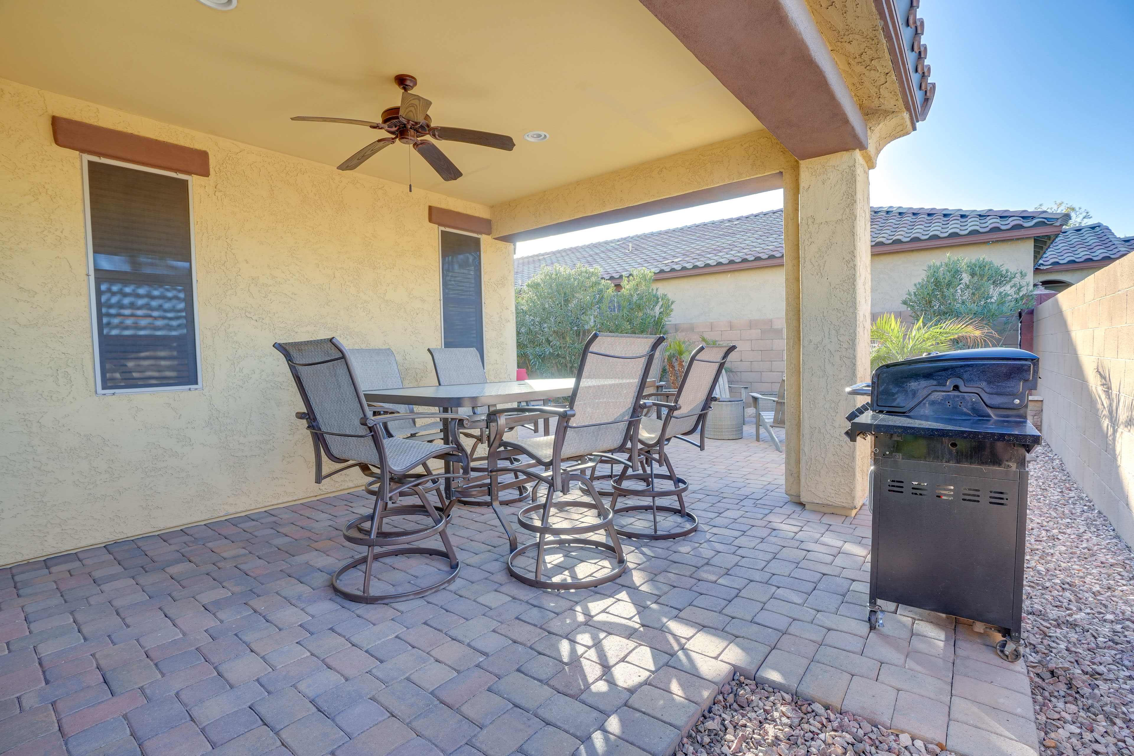 Covered Patio | Outdoor Dining | Gas Grill