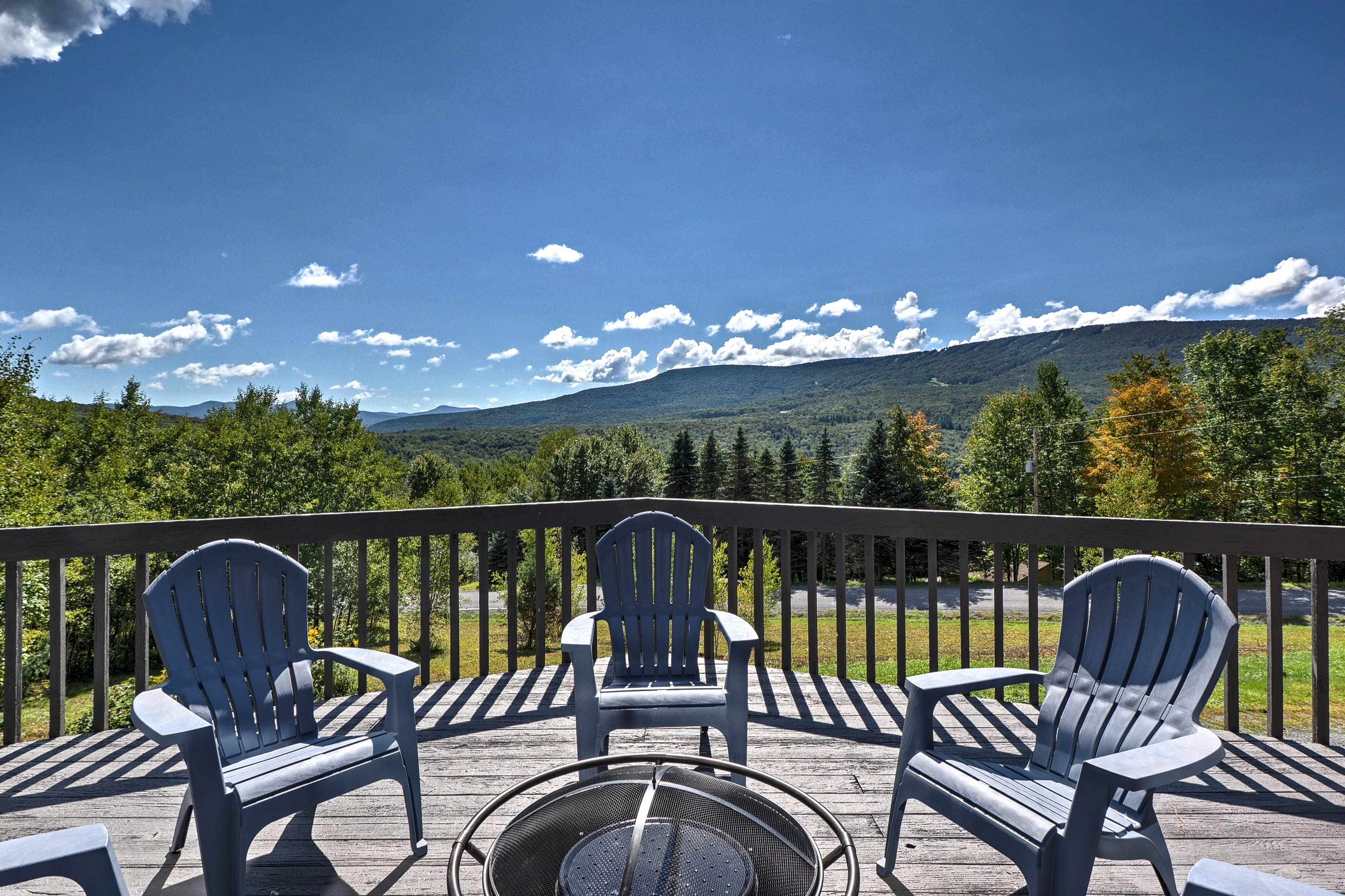 Private Deck w/ Fire Pit & Views